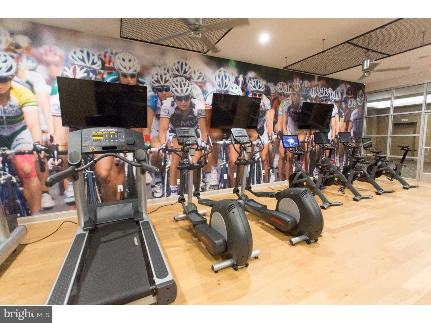 CHINATOWN - Residential Lease