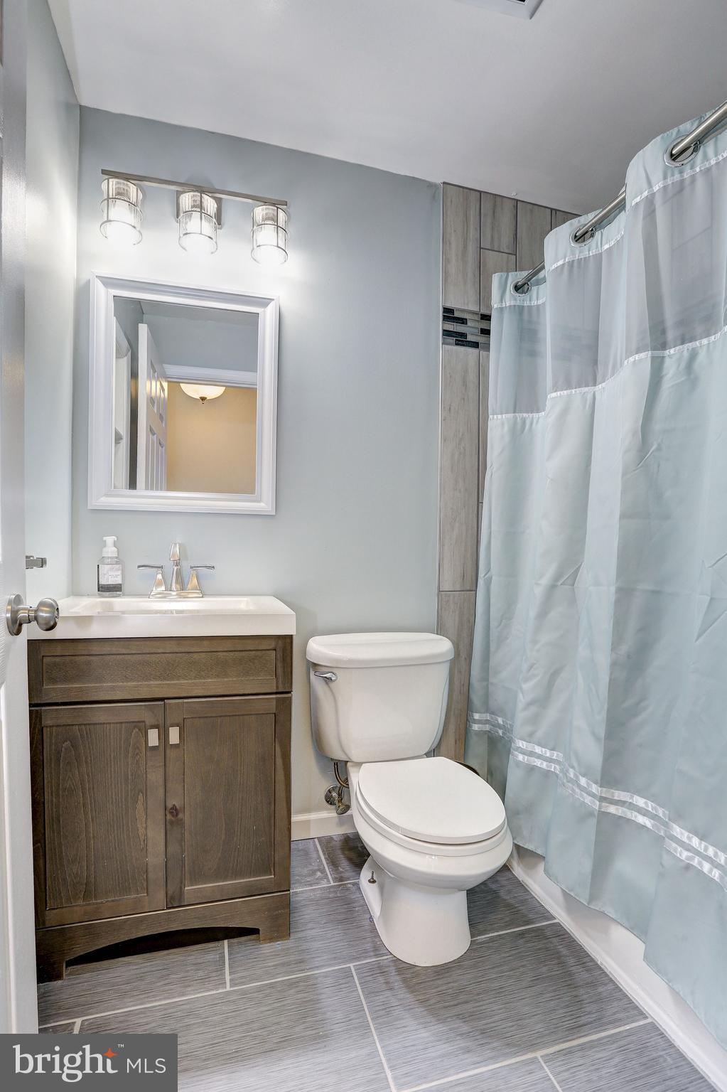 CALVERTON - Residential