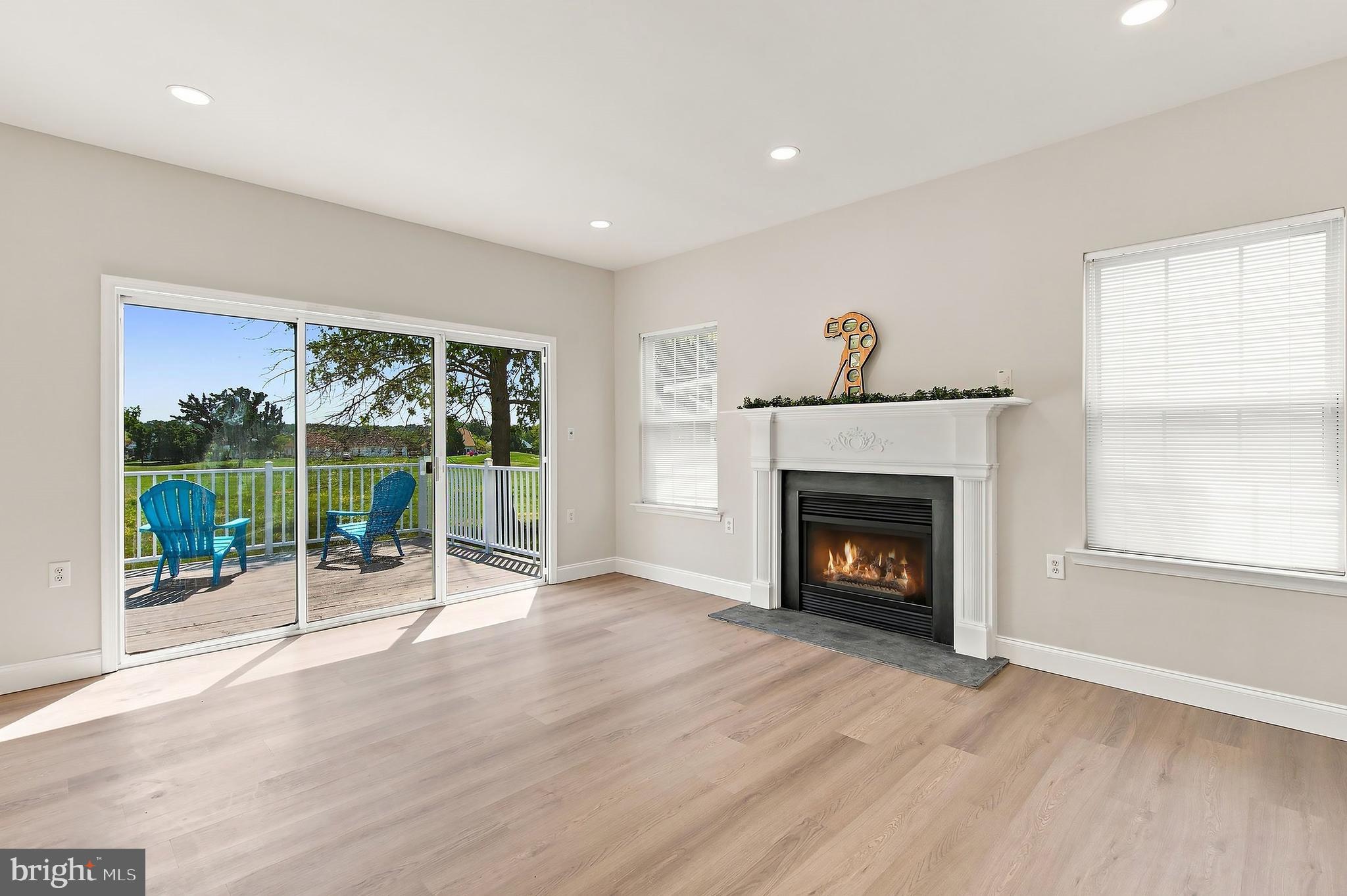 12 DUNROVIN COURT