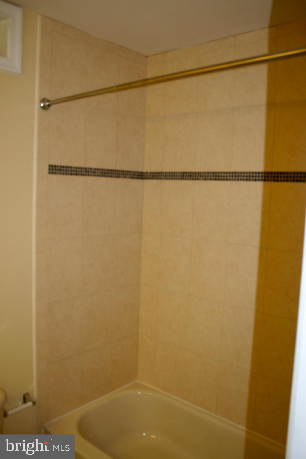 WEST SPRINGFIELD - Residential Lease