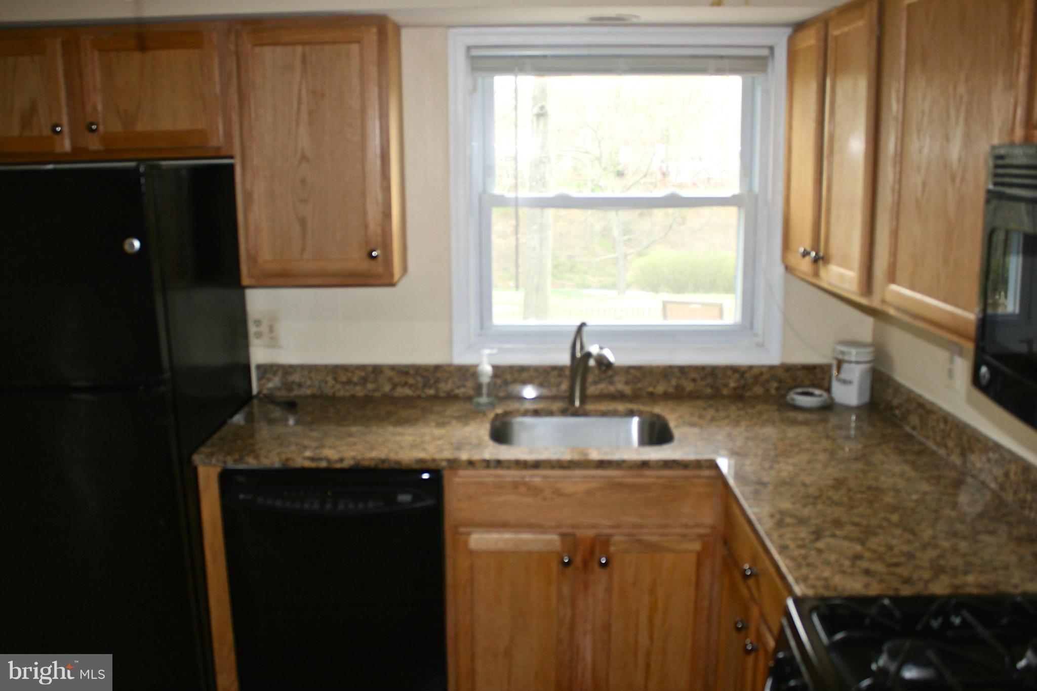 WEST SPRINGFIELD - Residential Lease