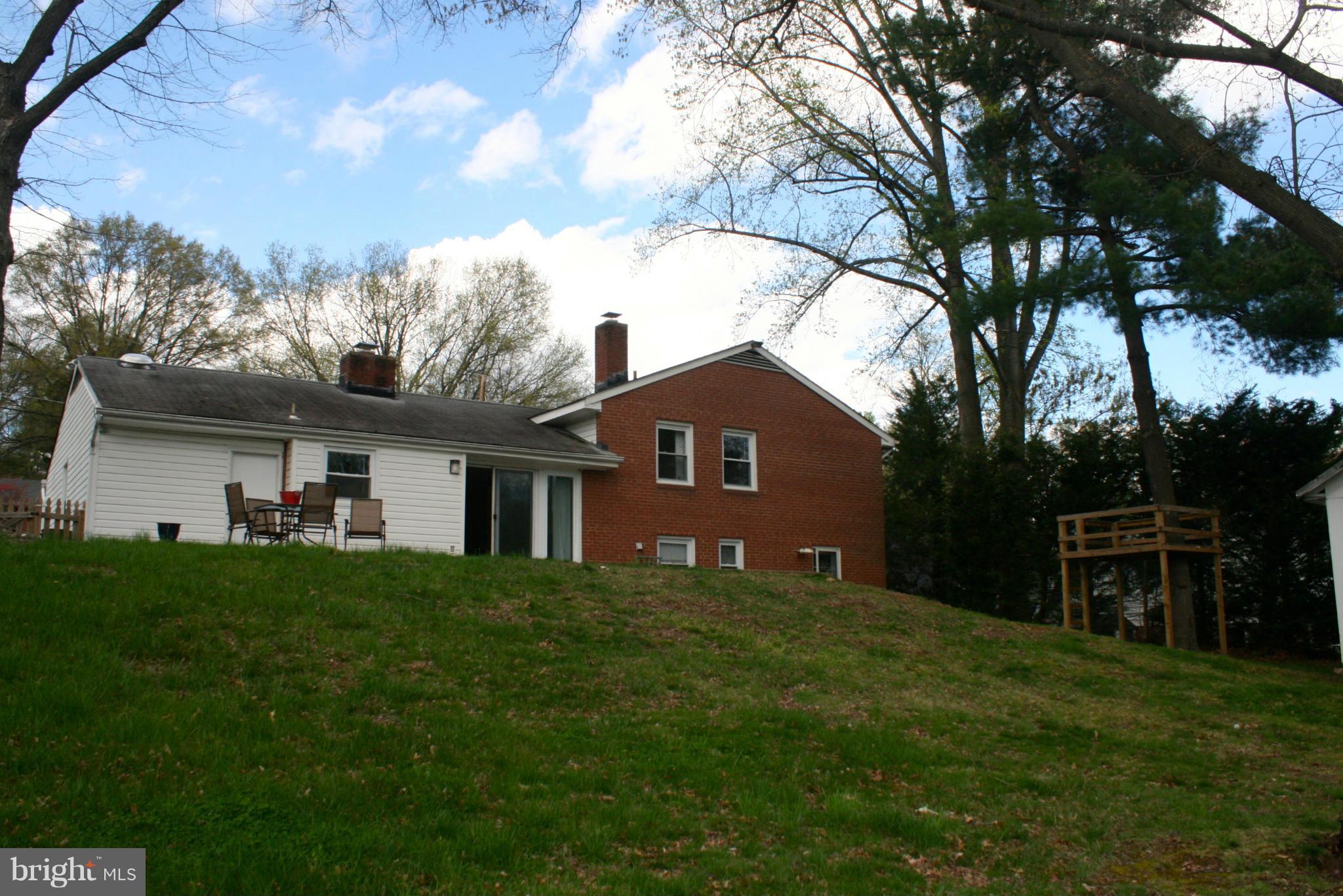 WEST SPRINGFIELD - Residential Lease