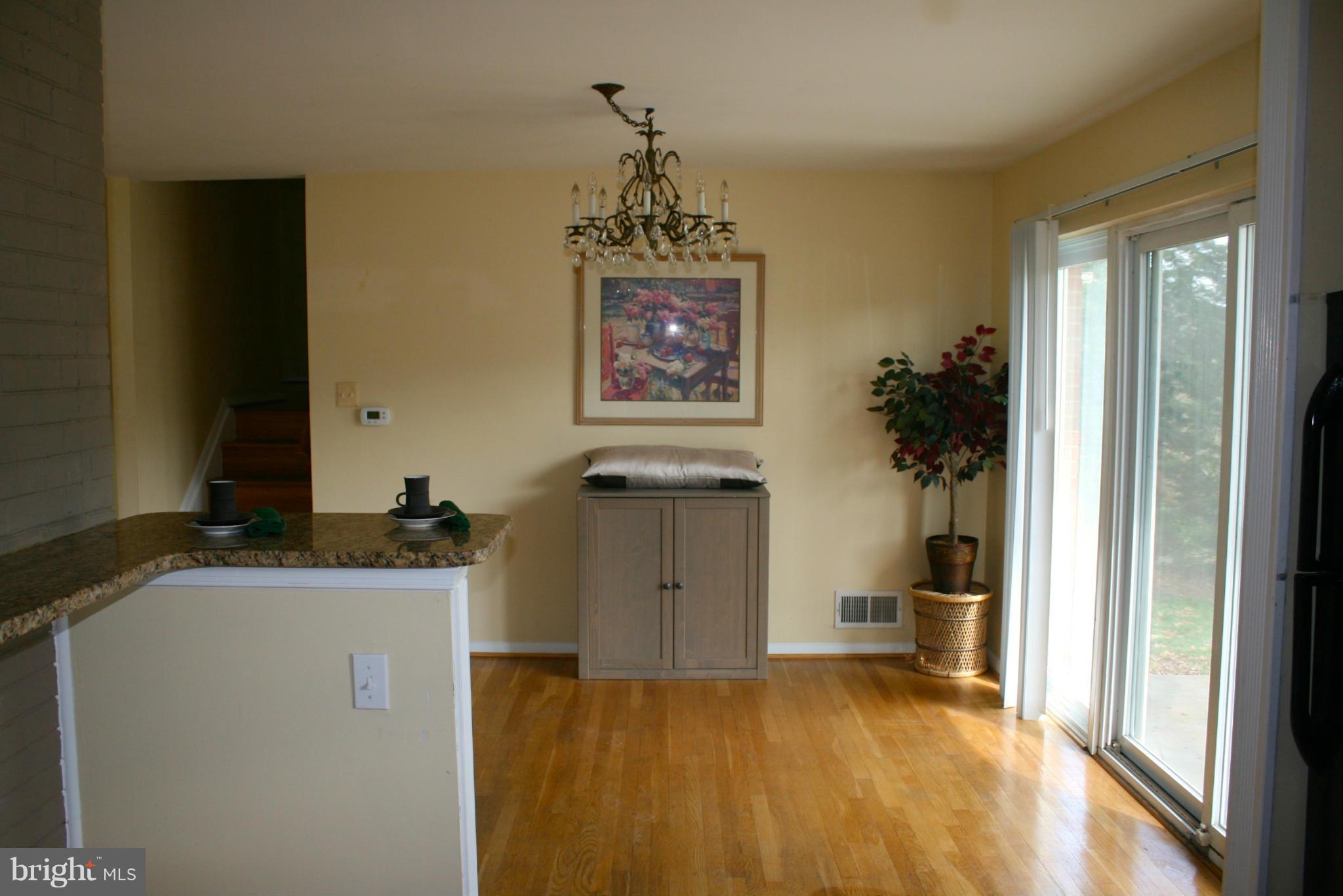 WEST SPRINGFIELD - Residential Lease