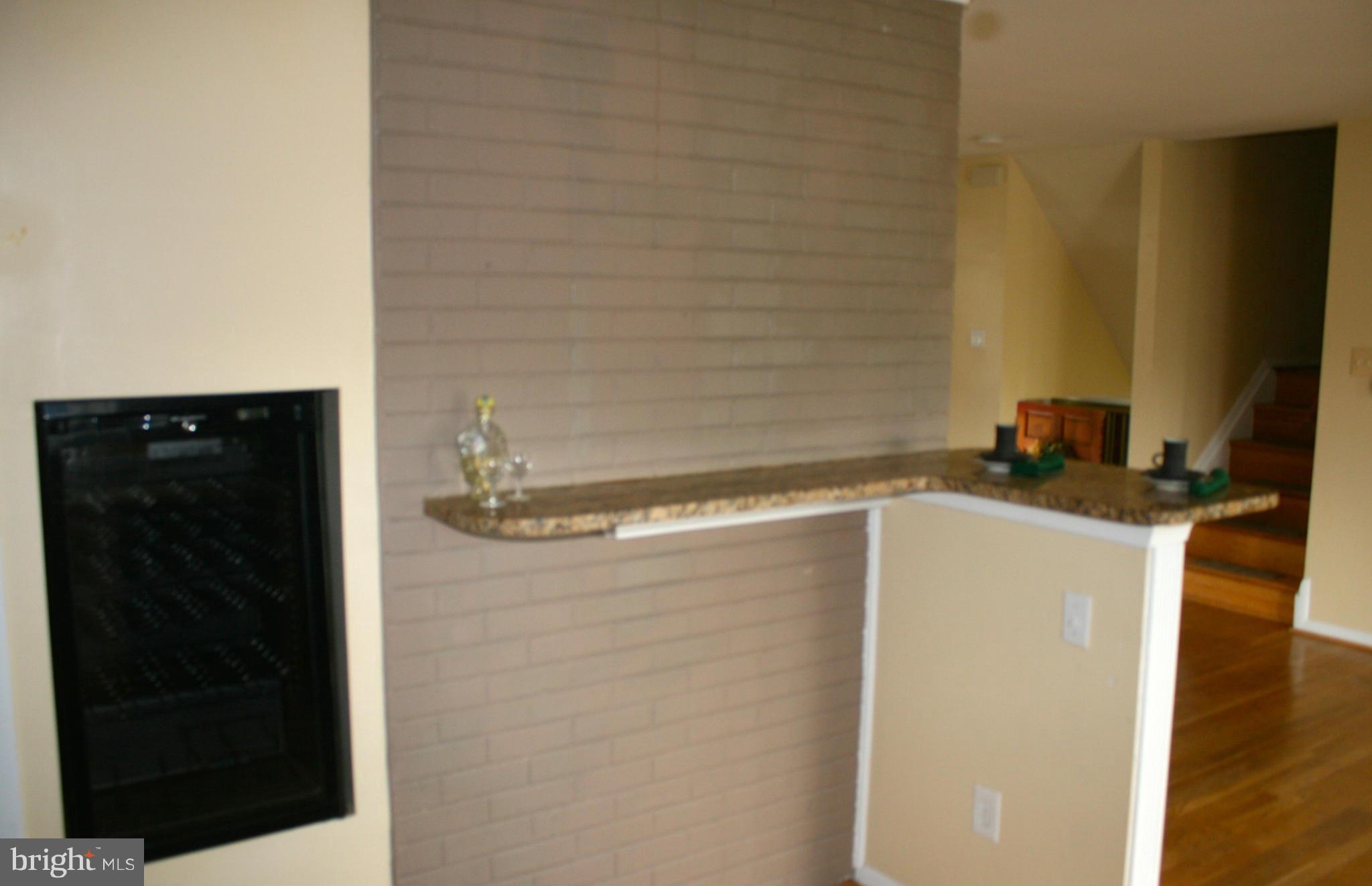 WEST SPRINGFIELD - Residential Lease