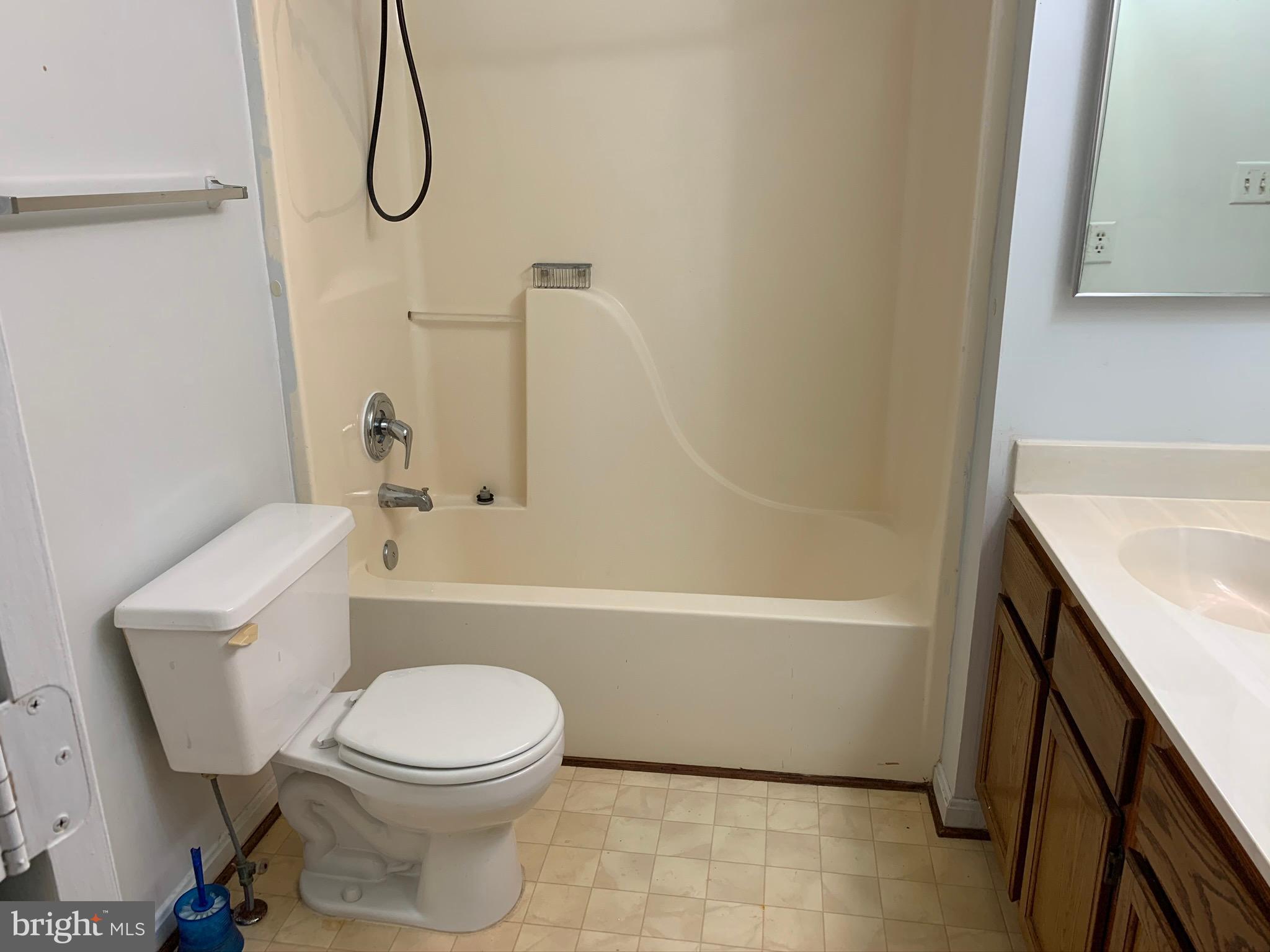 CHILLUM HILLS - Residential Lease