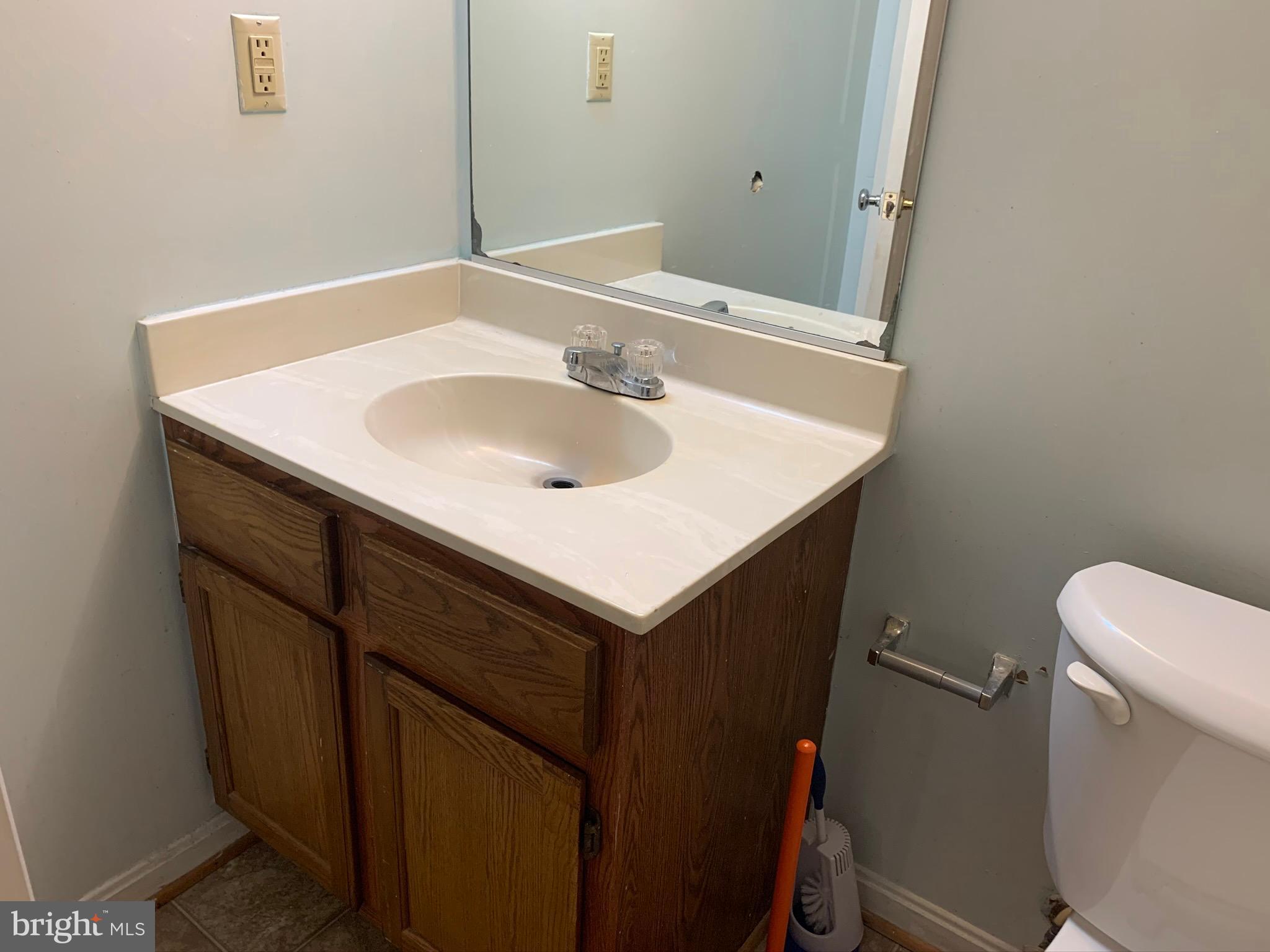 CHILLUM HILLS - Residential Lease