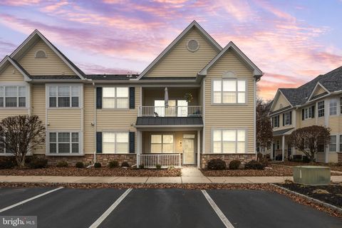 Photo of 47 Pelican Place, WEST DEPTFORD, NJ 08086 (MLS # NJGL2067438)