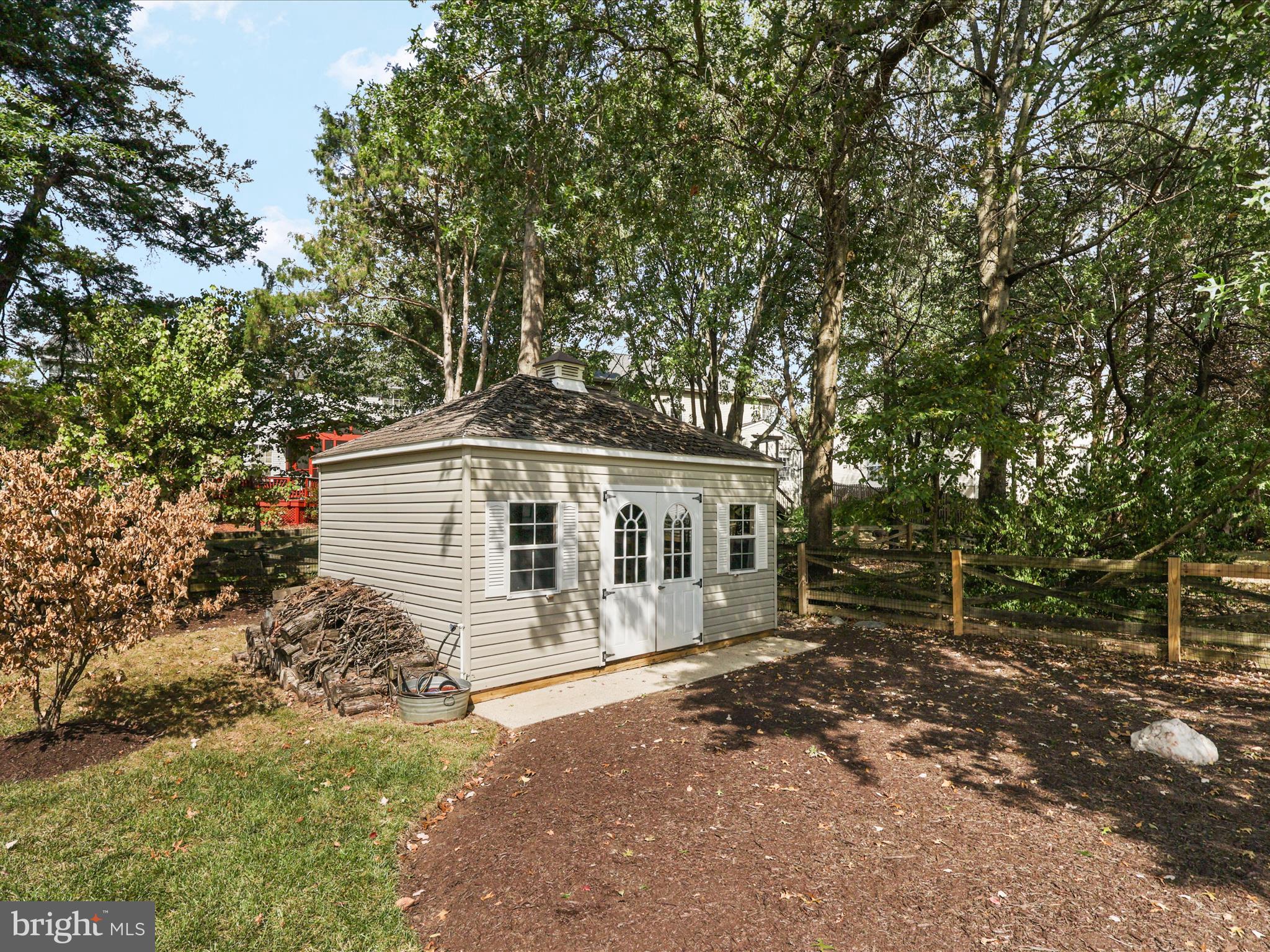 VICTORY LAKES - Residential