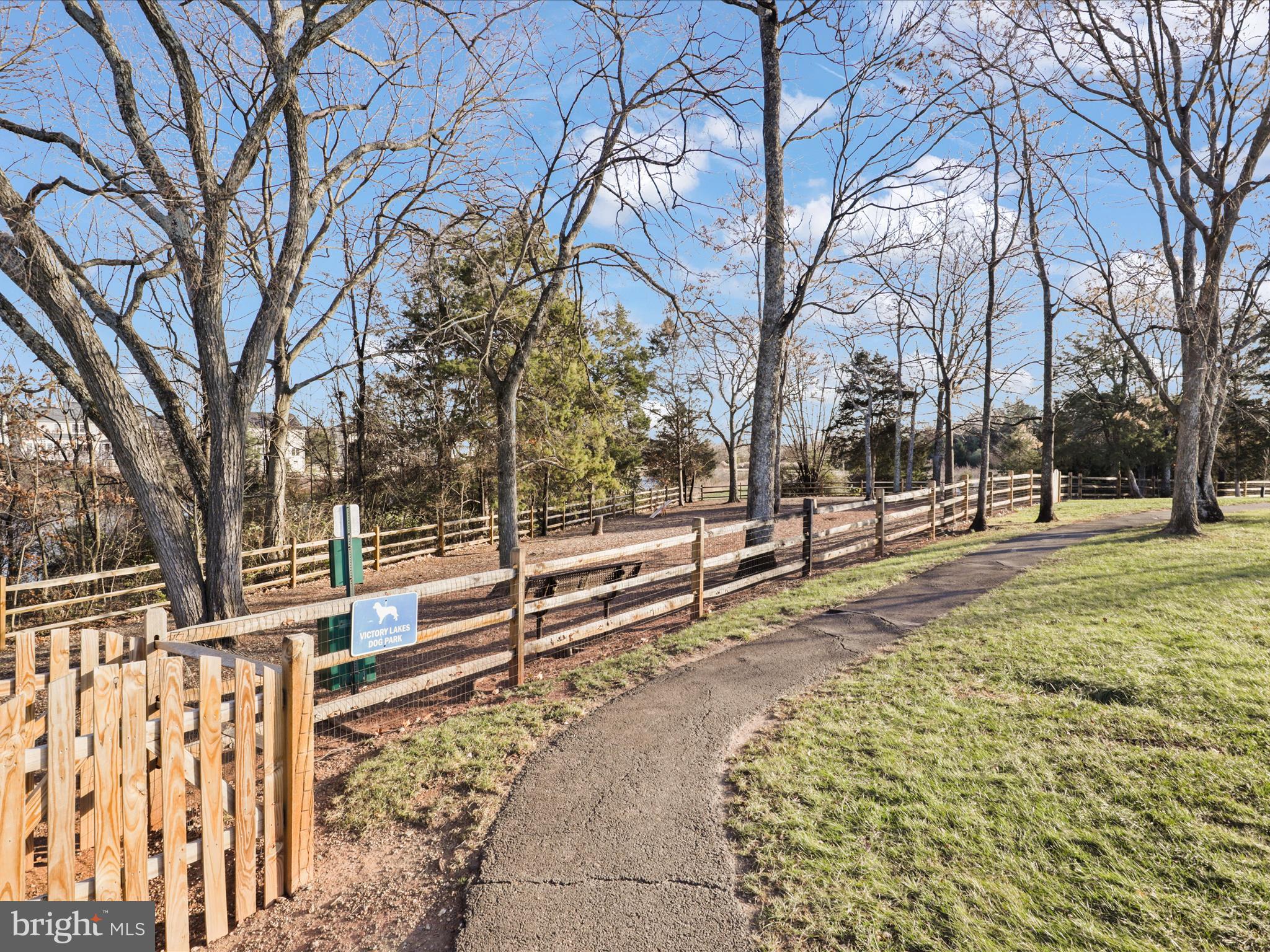 VICTORY LAKES - Residential