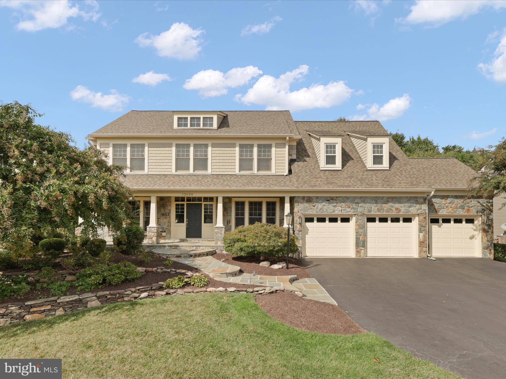 VICTORY LAKES - Residential