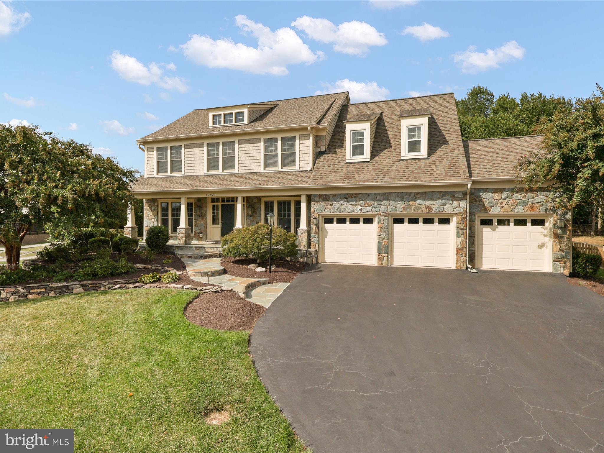 VICTORY LAKES - Residential