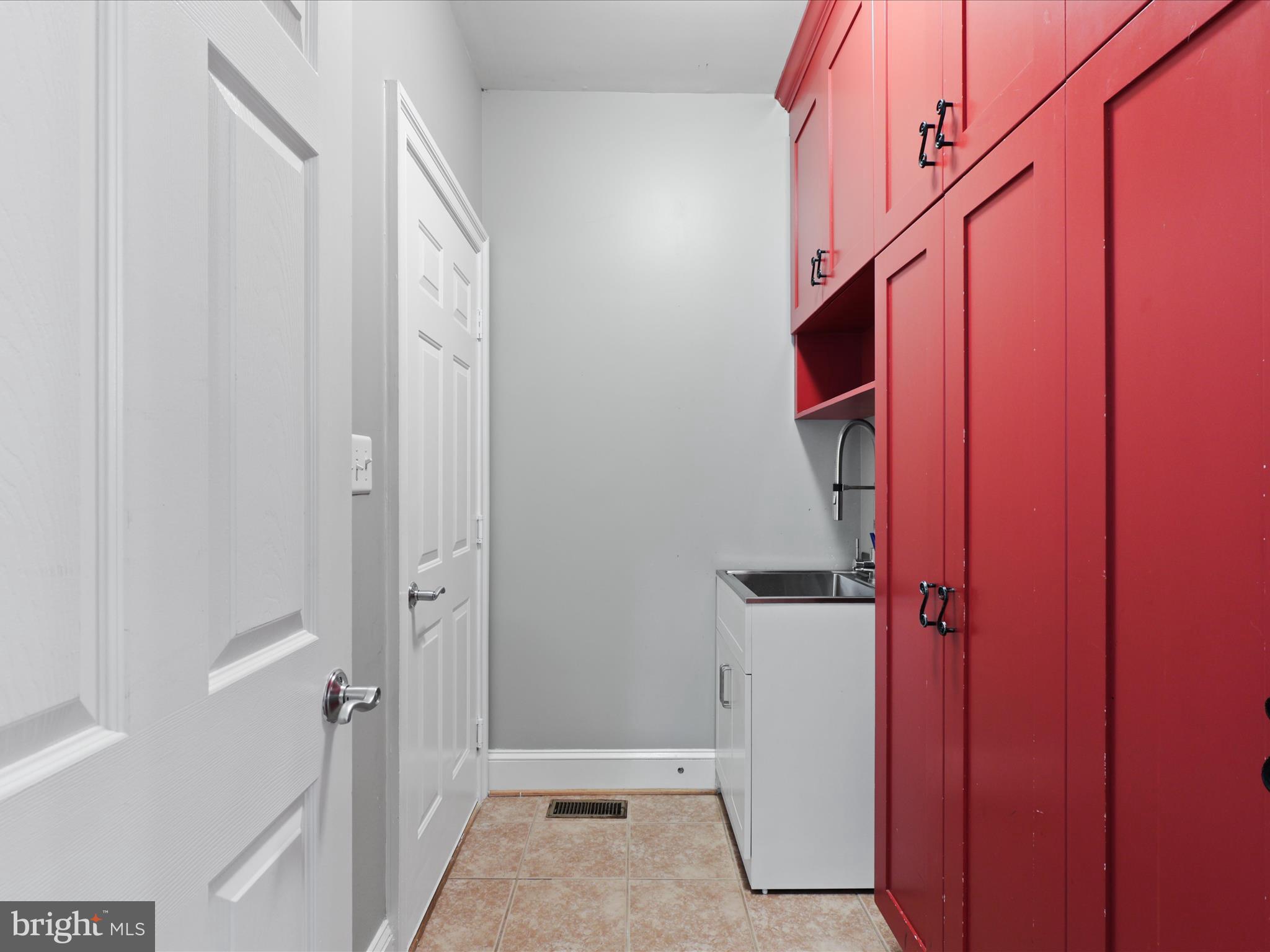 VICTORY LAKES - Residential