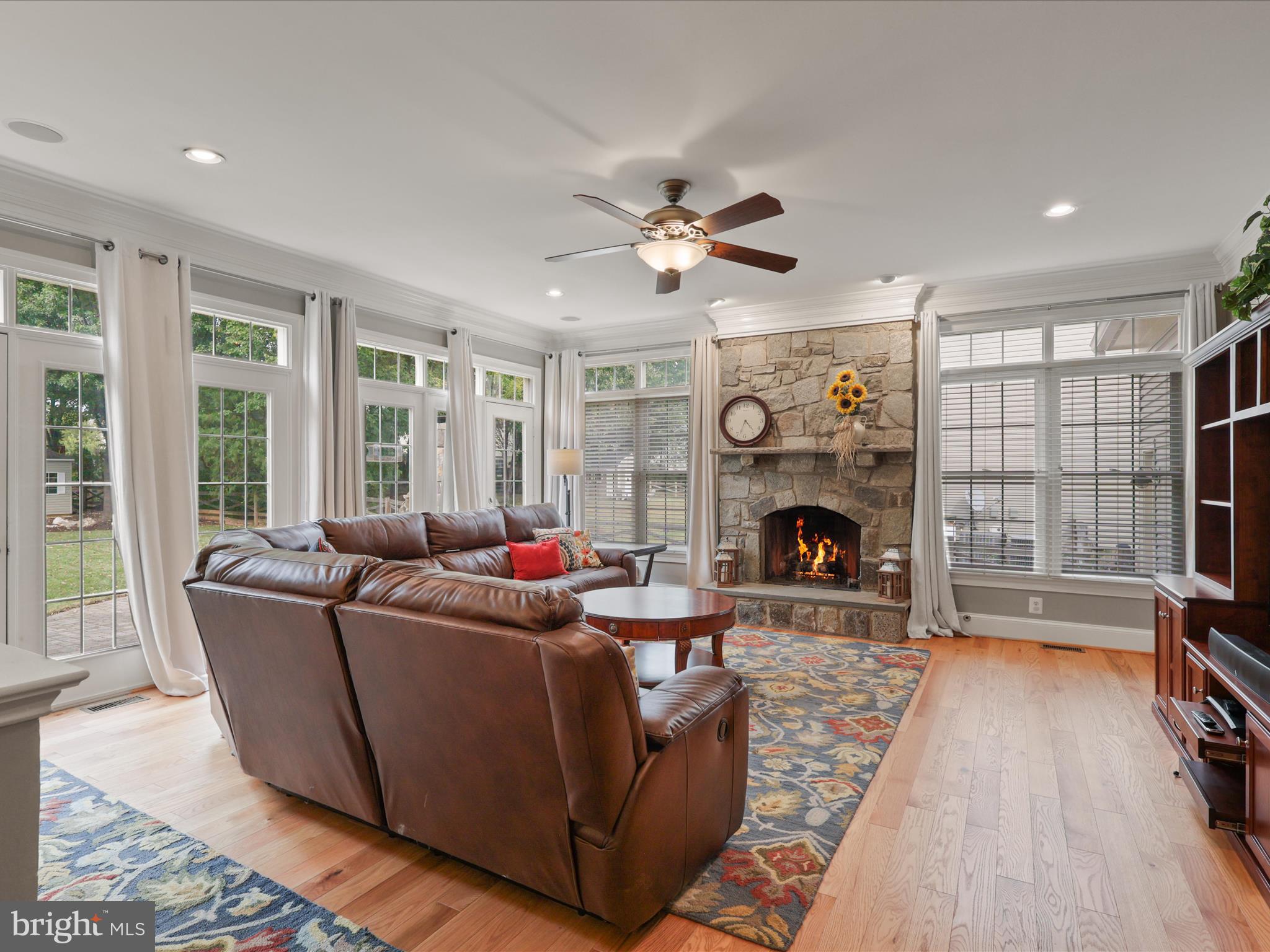 VICTORY LAKES - Residential