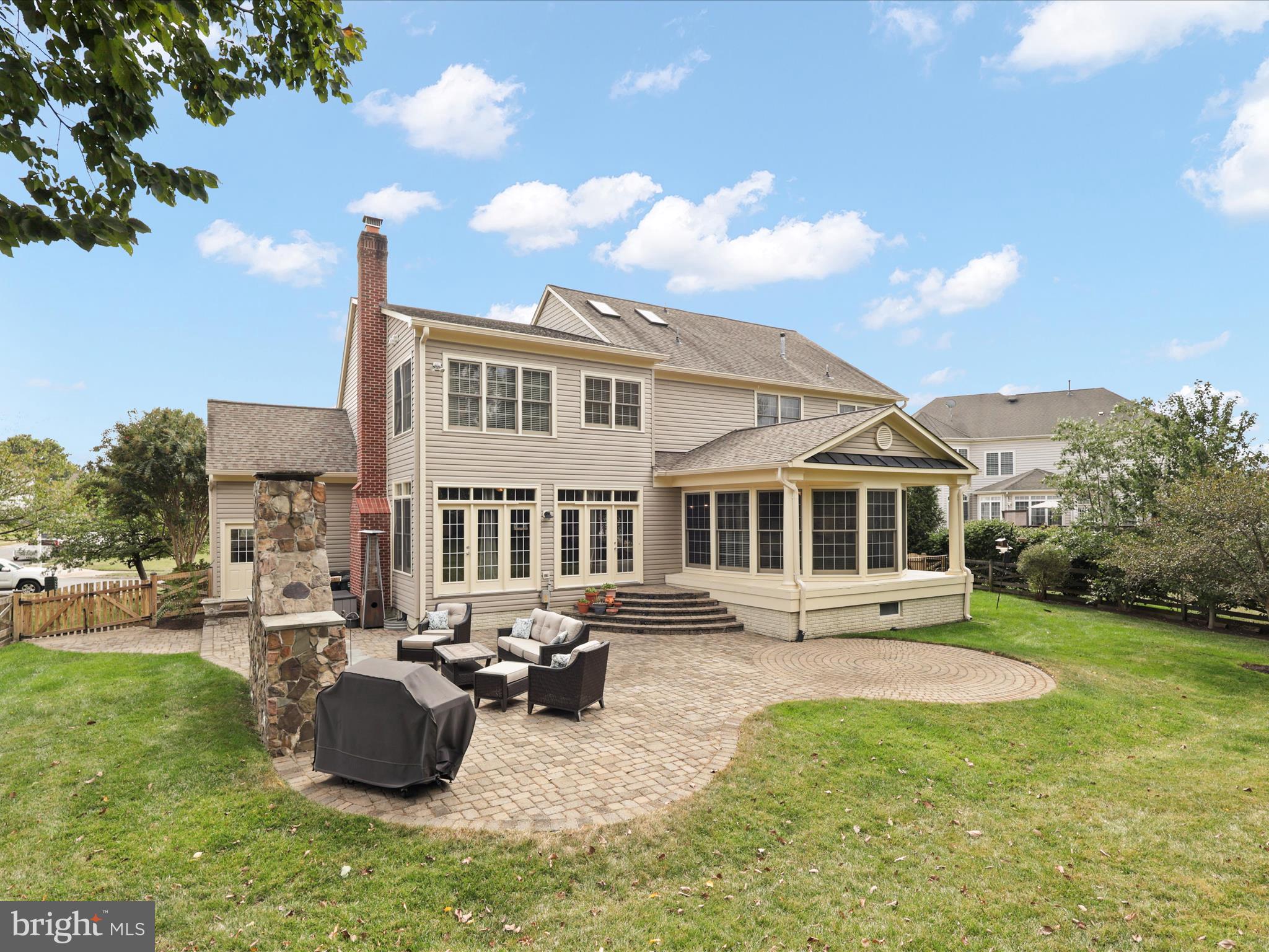 VICTORY LAKES - Residential