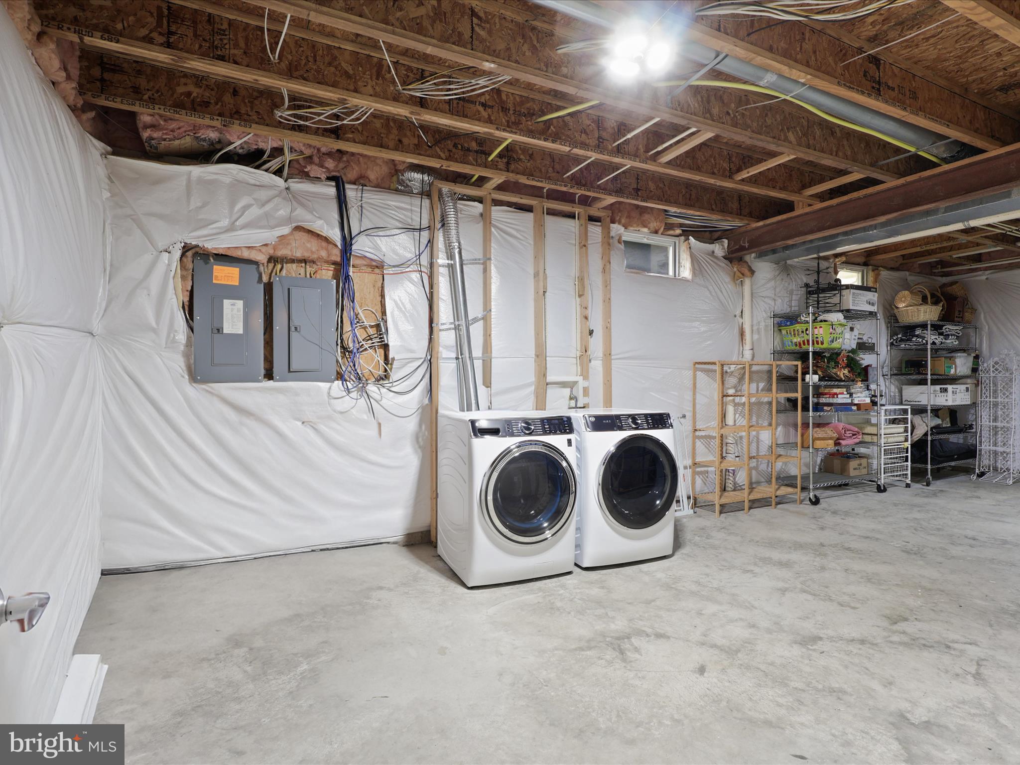 VICTORY LAKES - Residential