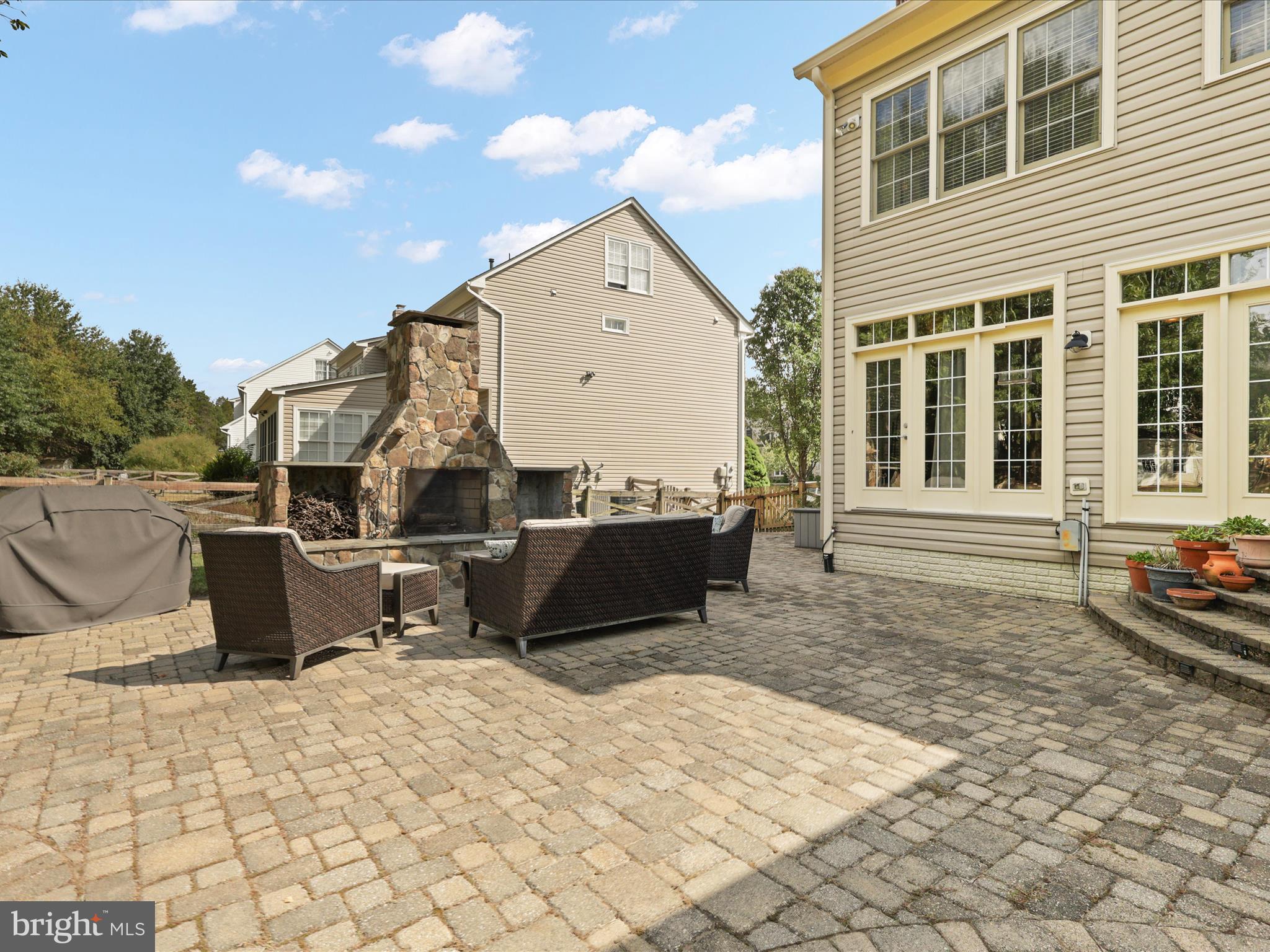 VICTORY LAKES - Residential