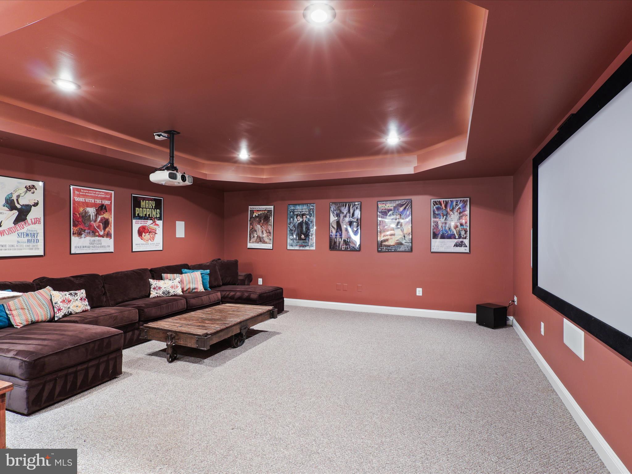 VICTORY LAKES - Residential