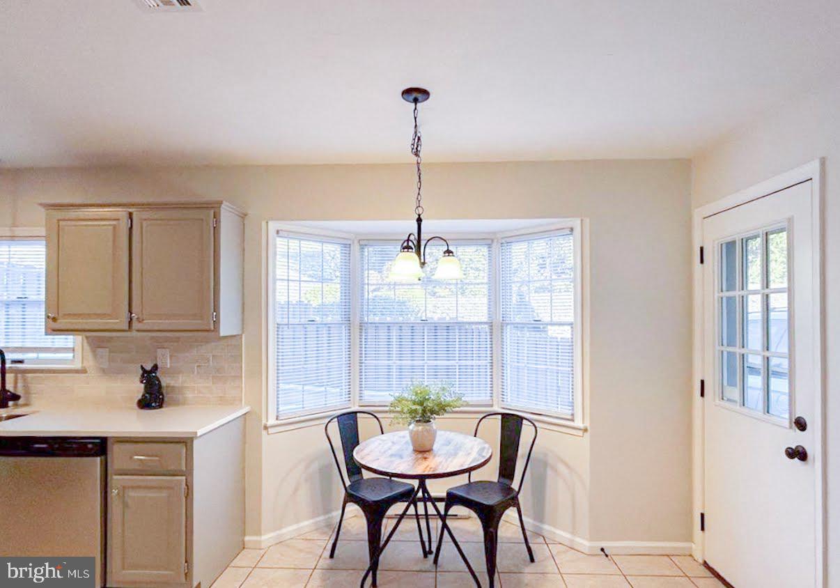 WYNTRE BROOKE CONDOS - Residential