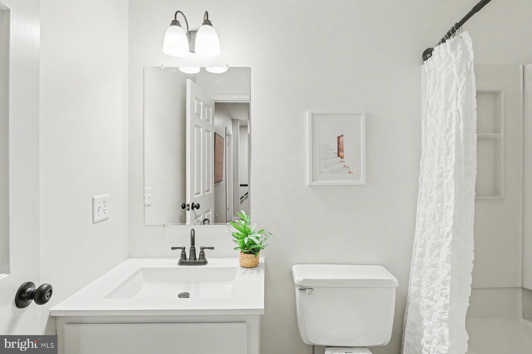 WYNTRE BROOKE CONDOS - Residential