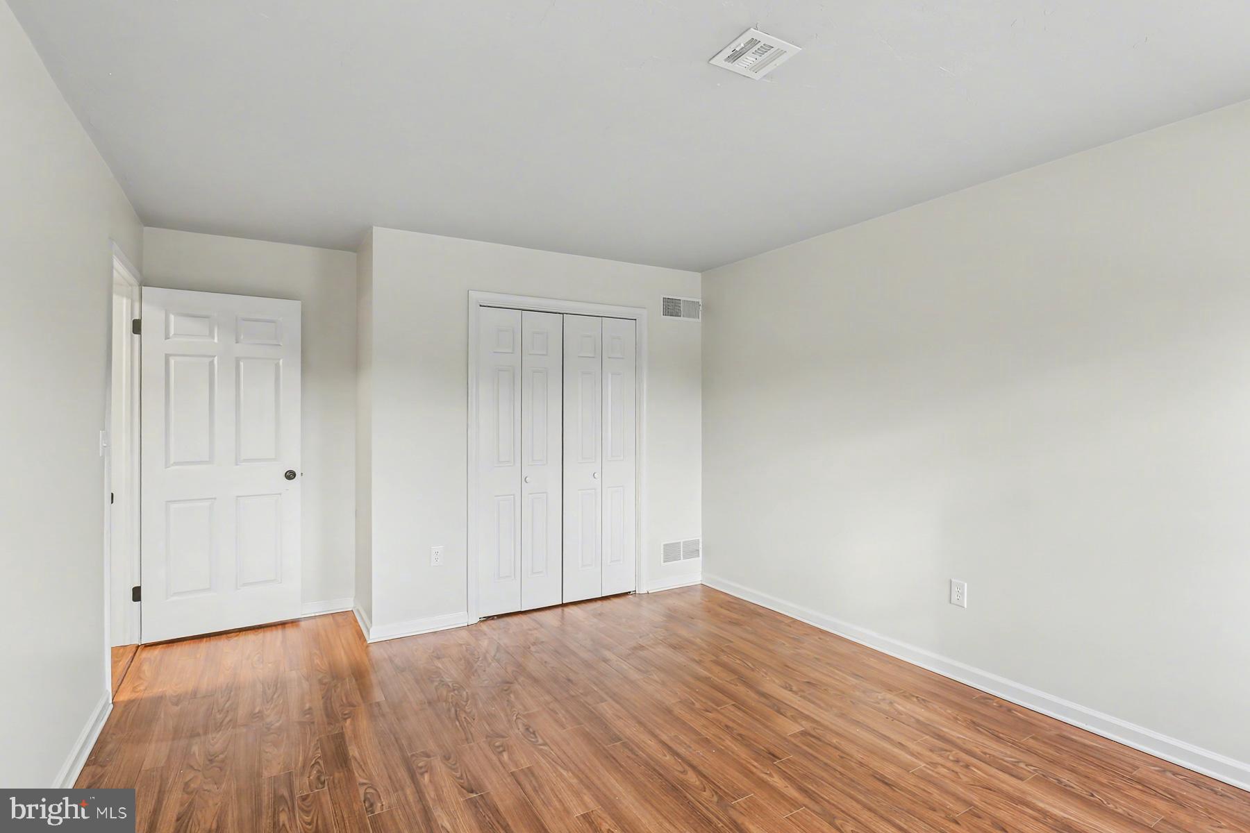 WYNTRE BROOKE CONDOS - Residential