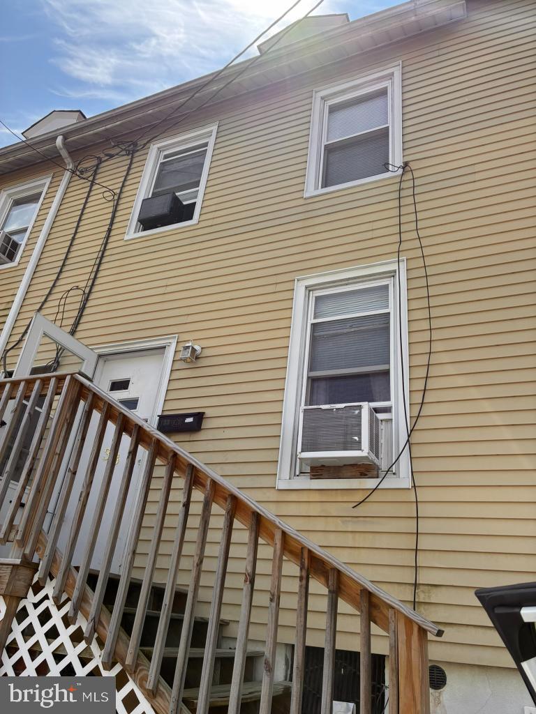 Discover this charming three-bedroom, one-bathroom townhouse nestled in a calm and welcoming neighborhood.
This delightful home offers the perfect blend of comfort and practicality for those seeking both living space and investment potential.
The thoughtfully designed layout maximizes every square foot, with three well-proportioned bedrooms. The single bathroom is efficiently positioned to serve the entire home.
Forget circling the block searching for parking – this home includes convenient off-street parking with a garage at the back of the house.
For the savvy investor, this townhouse presents excellent rental income opportunities in a steady and sought-after area of Easton.
This townhouse represents more than just a place to live – it's a smart investment in a community-oriented neighborhood where neighbors become friends and every day feels like home.