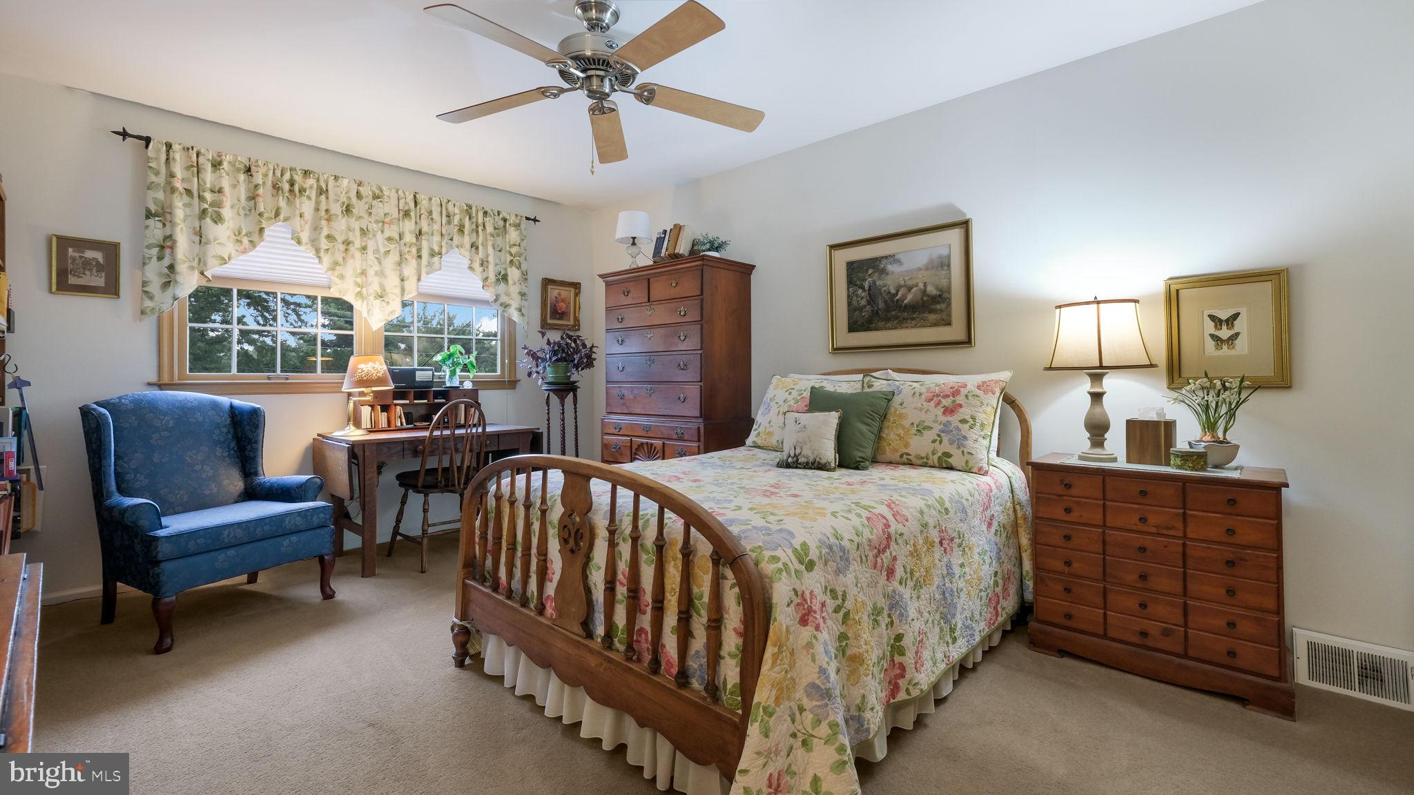 COLLEGE PARK - Residential