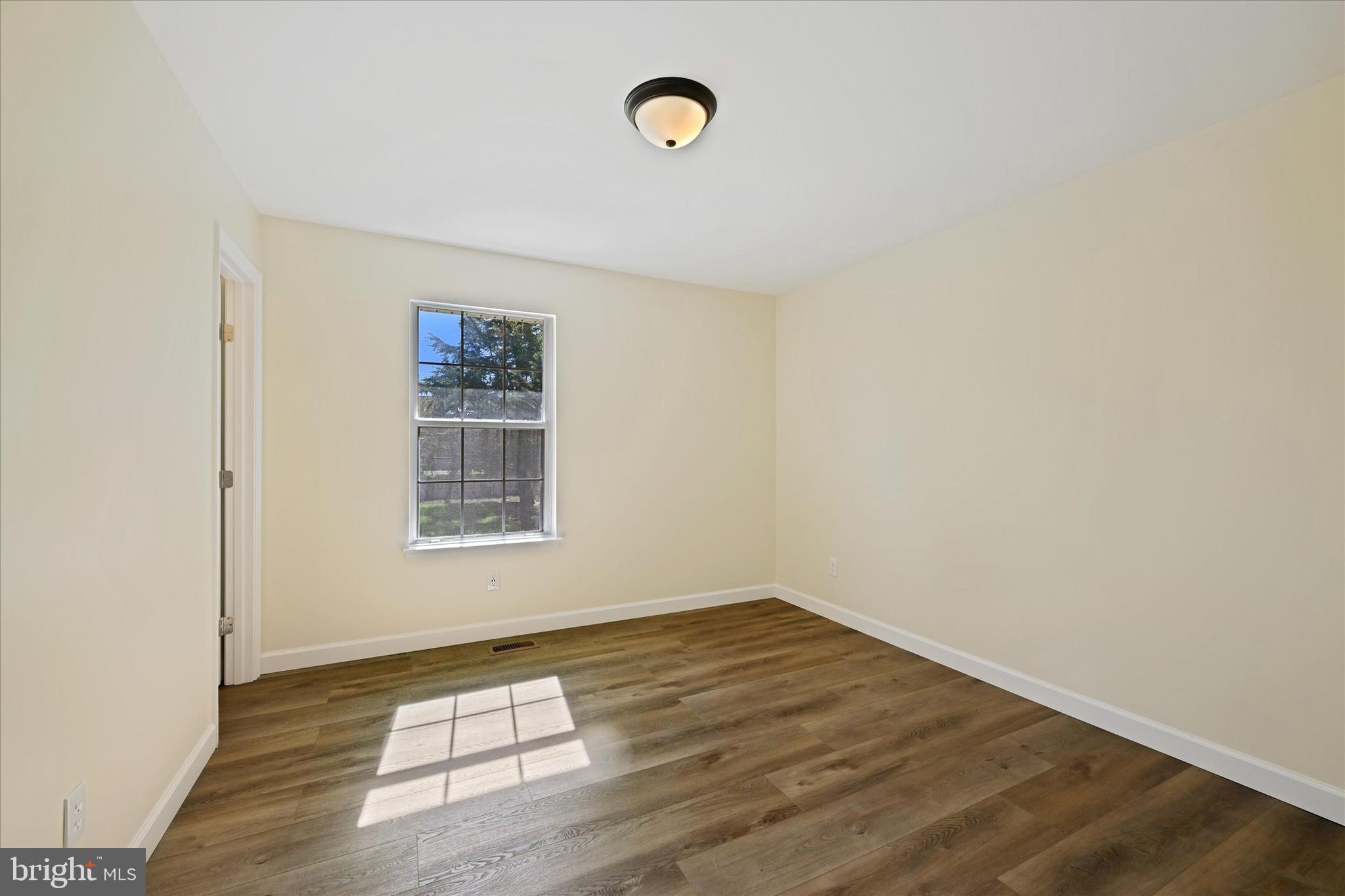 NEW CUT FARMS - Residential