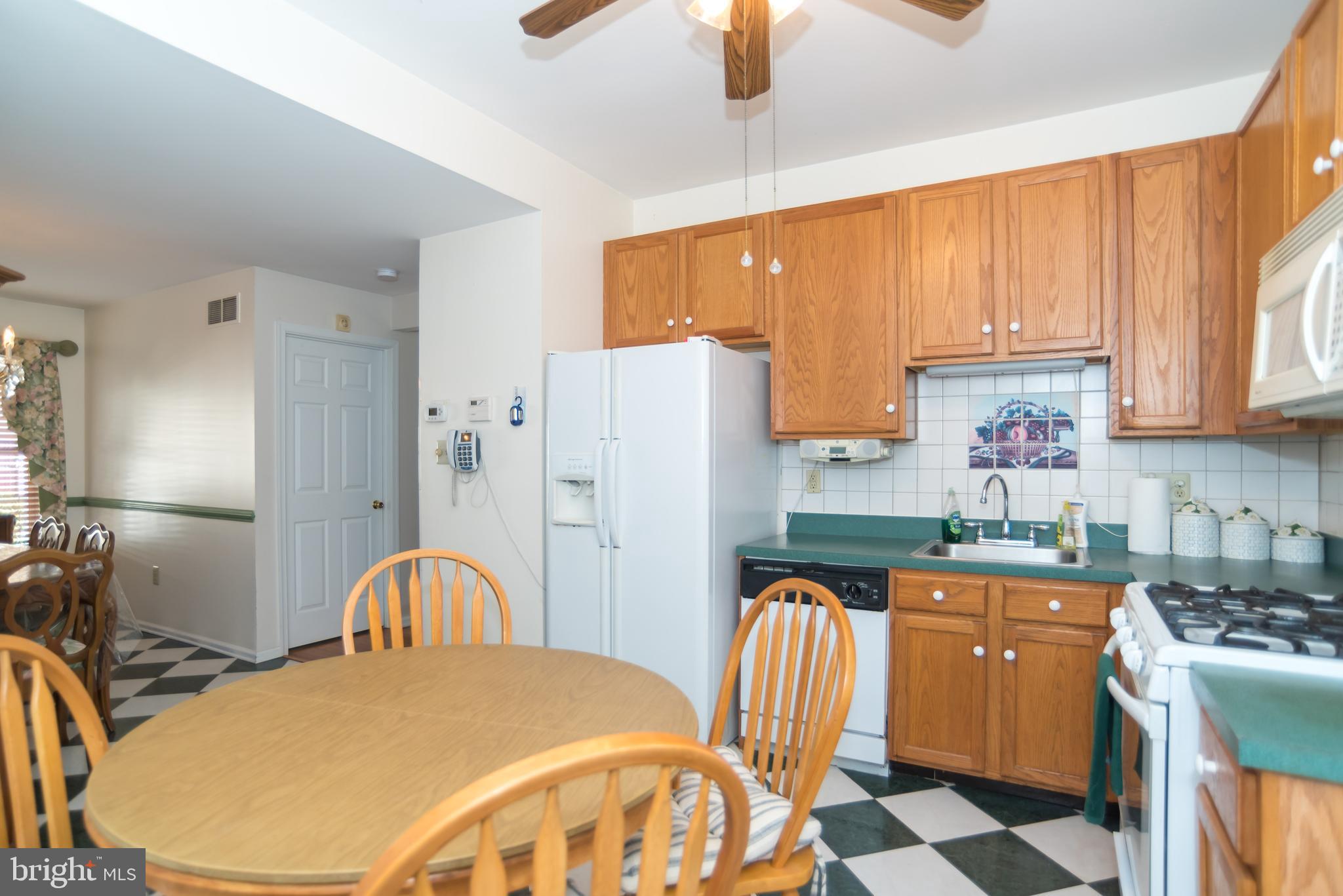 THE VILLAS AT REGE - Residential