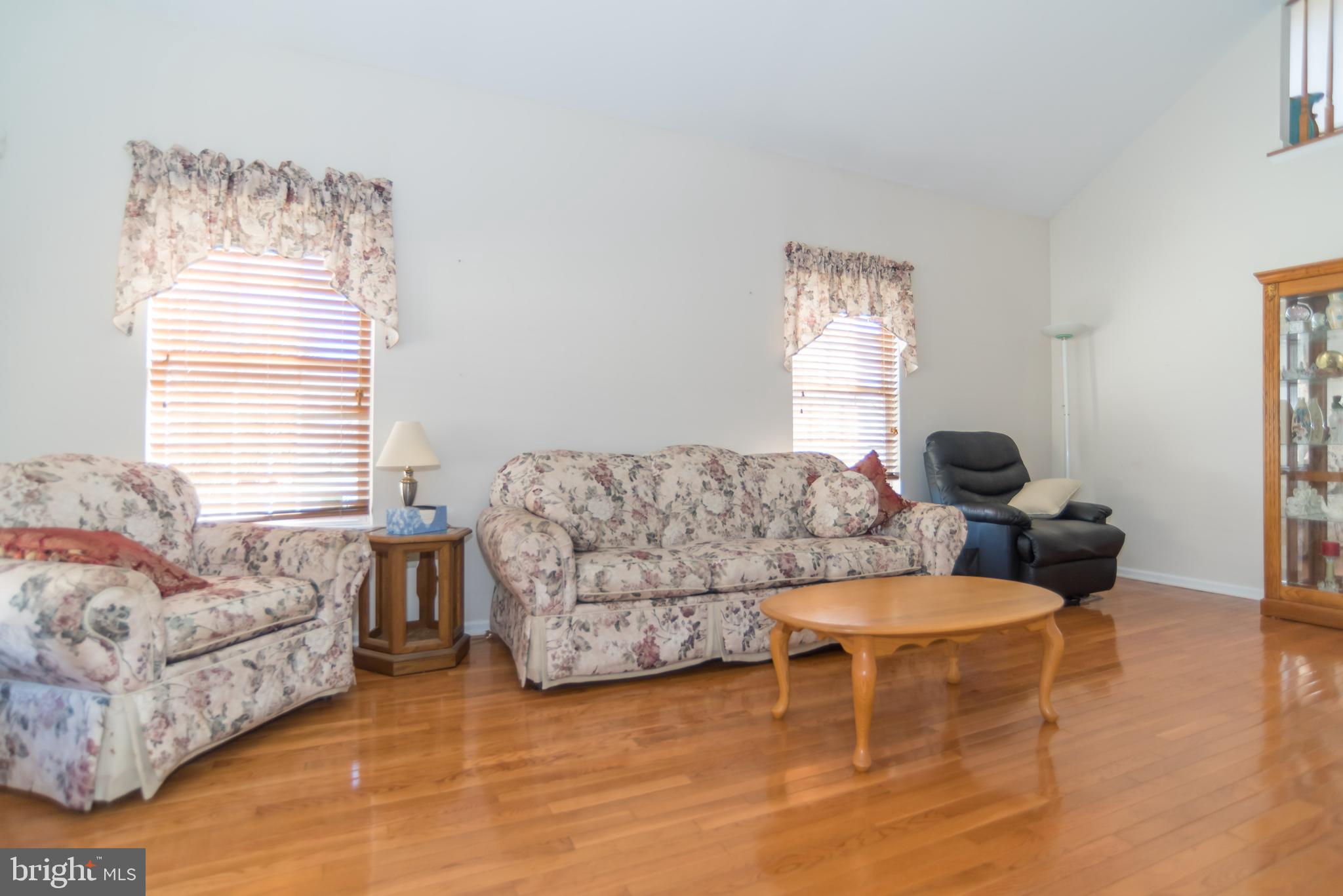 THE VILLAS AT REGE - Residential