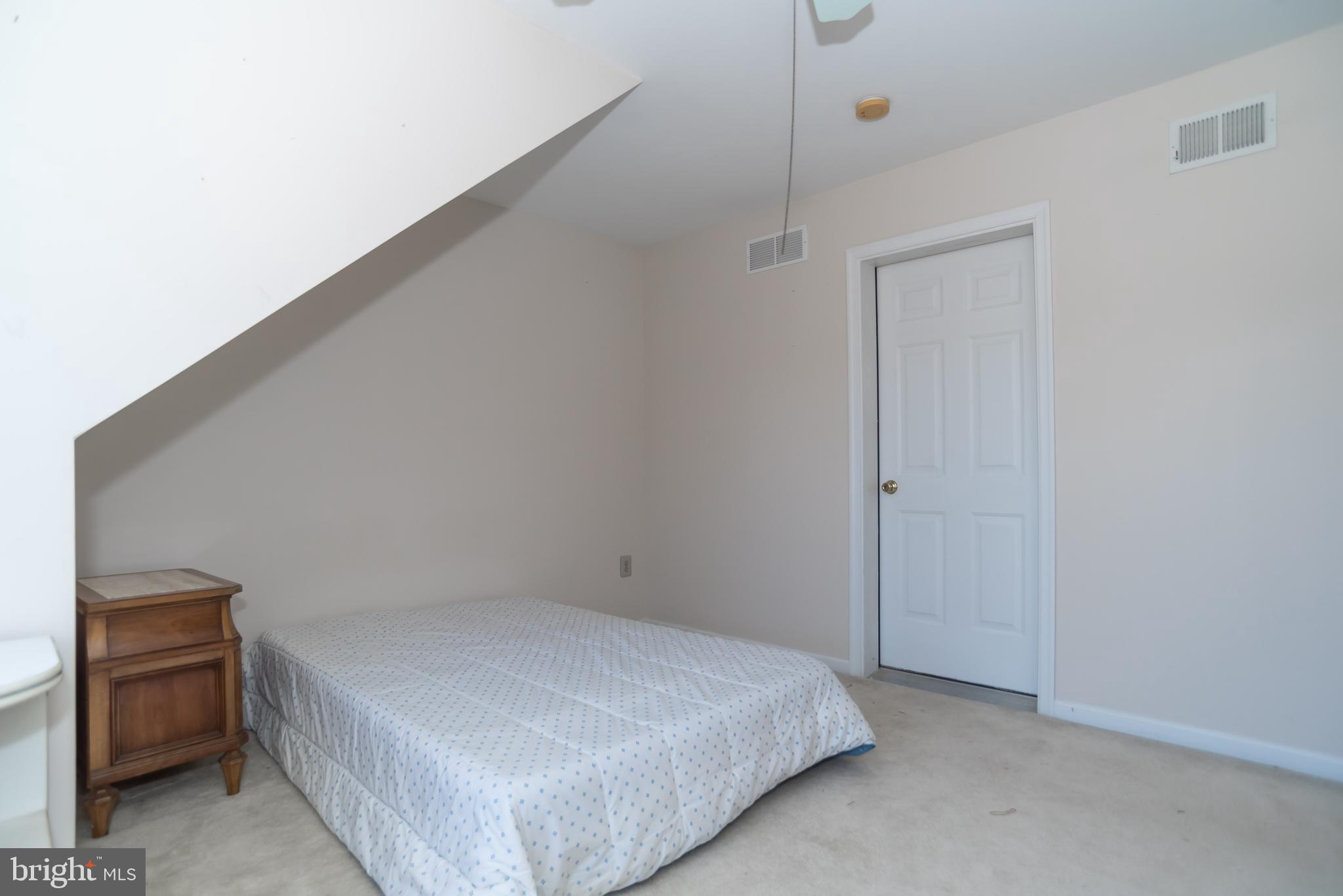 THE VILLAS AT REGE - Residential