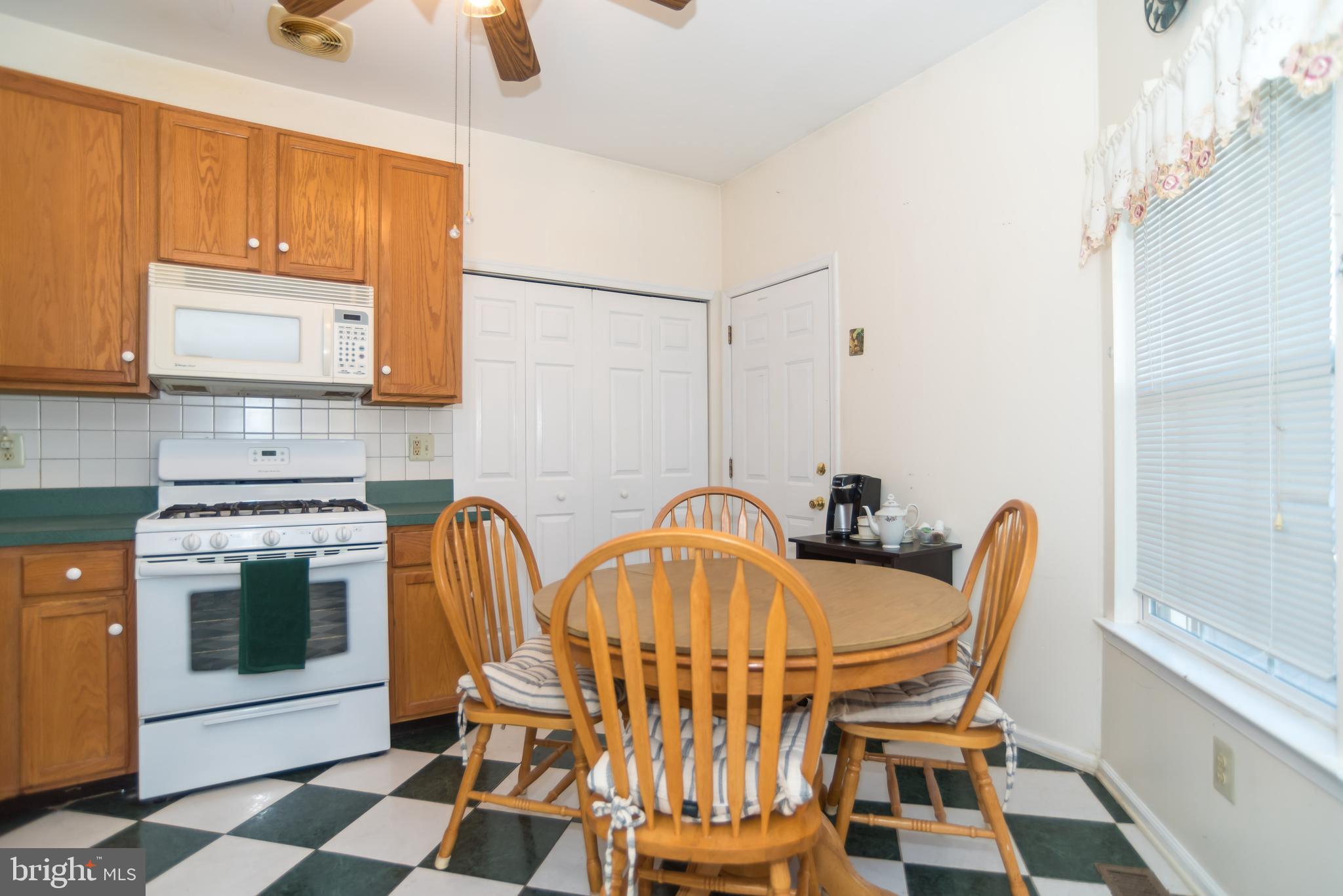 THE VILLAS AT REGE - Residential