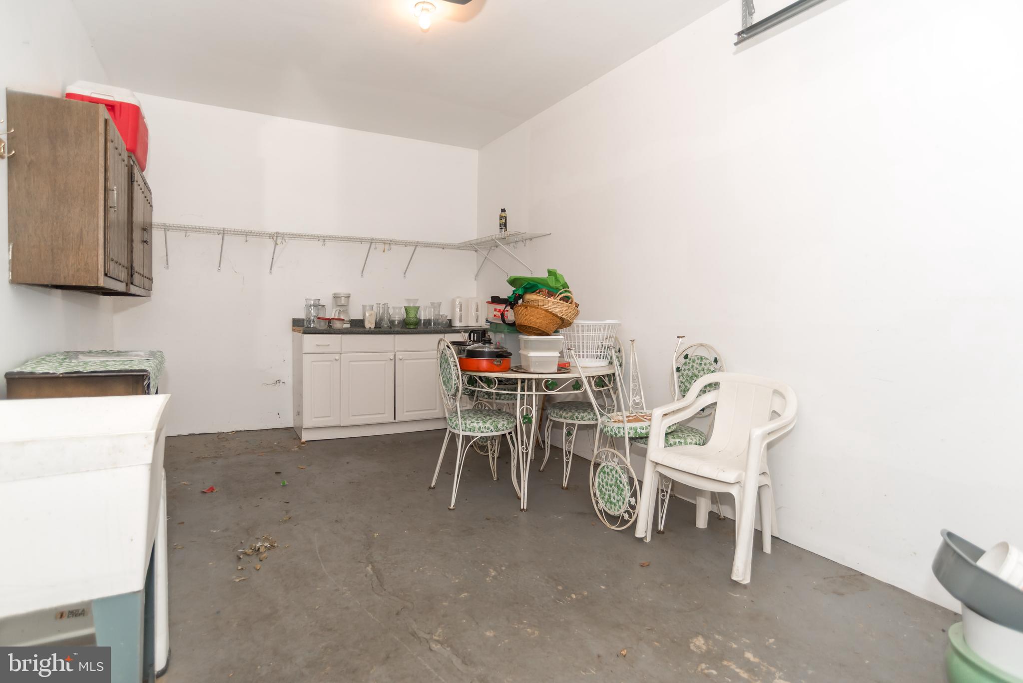 THE VILLAS AT REGE - Residential