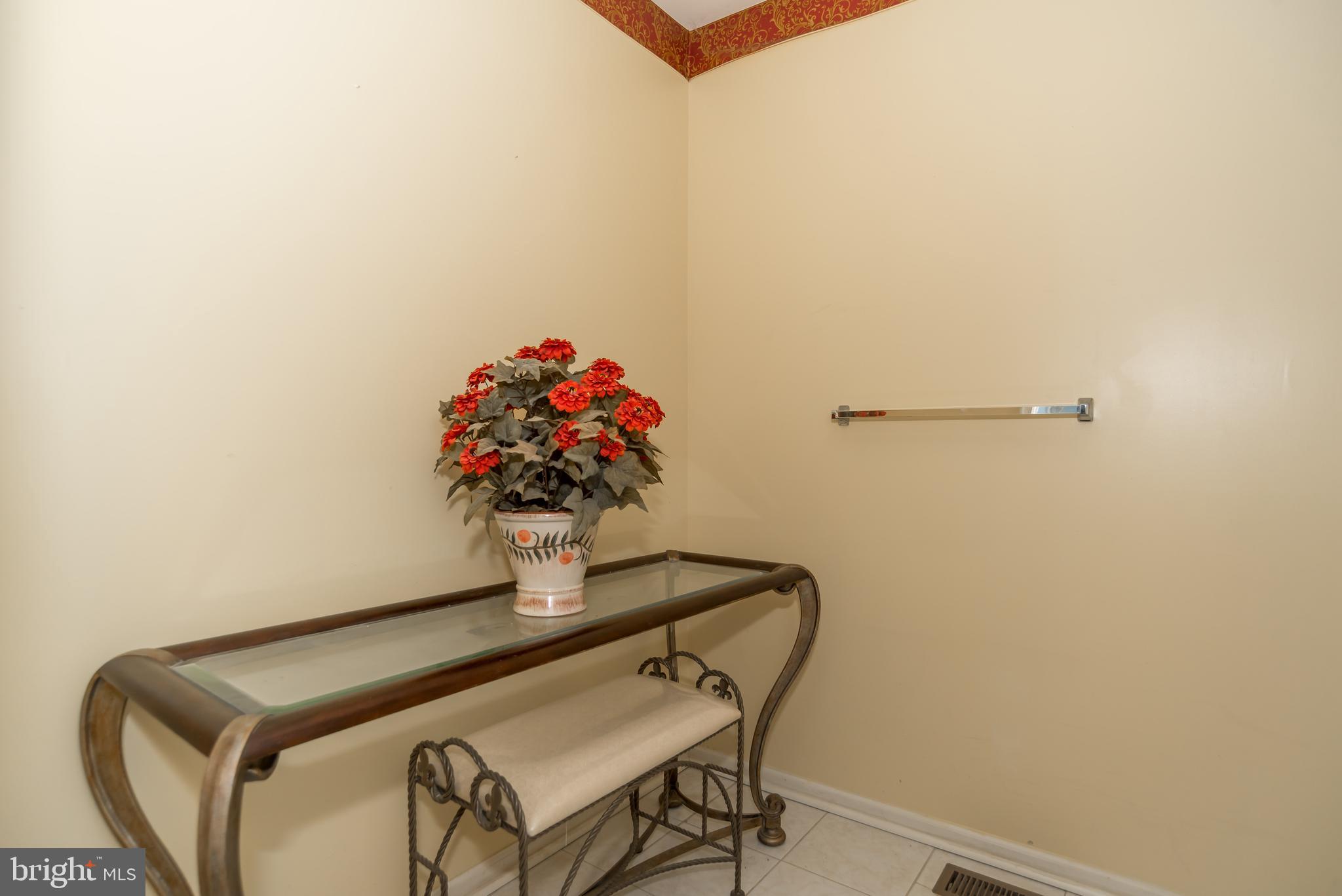 THE VILLAS AT REGE - Residential