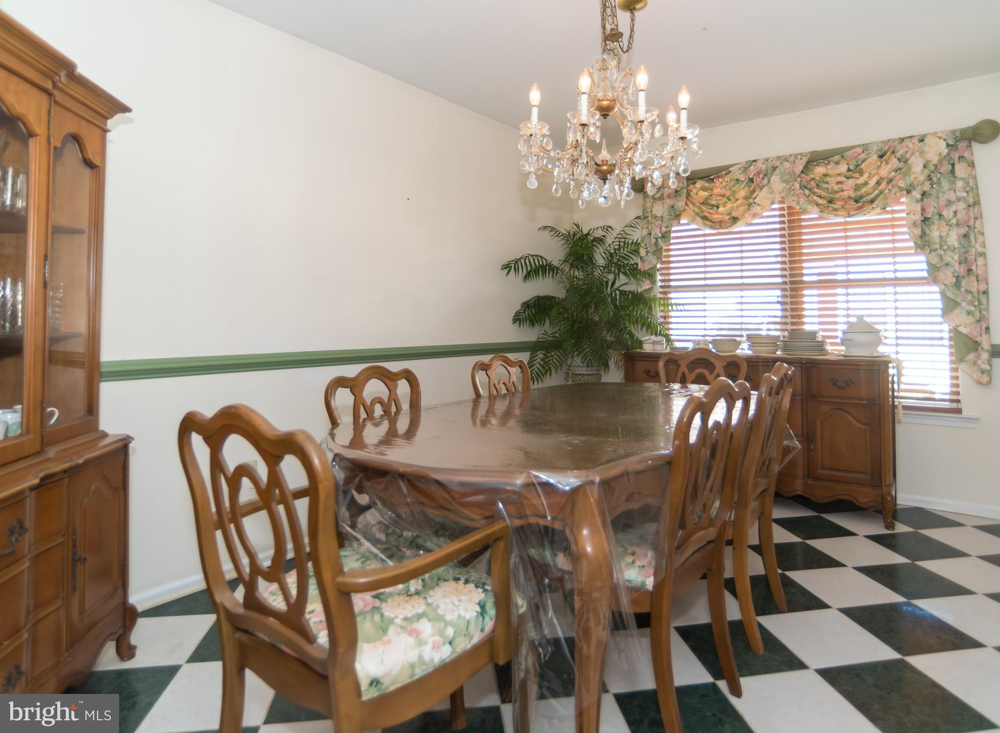 THE VILLAS AT REGE - Residential