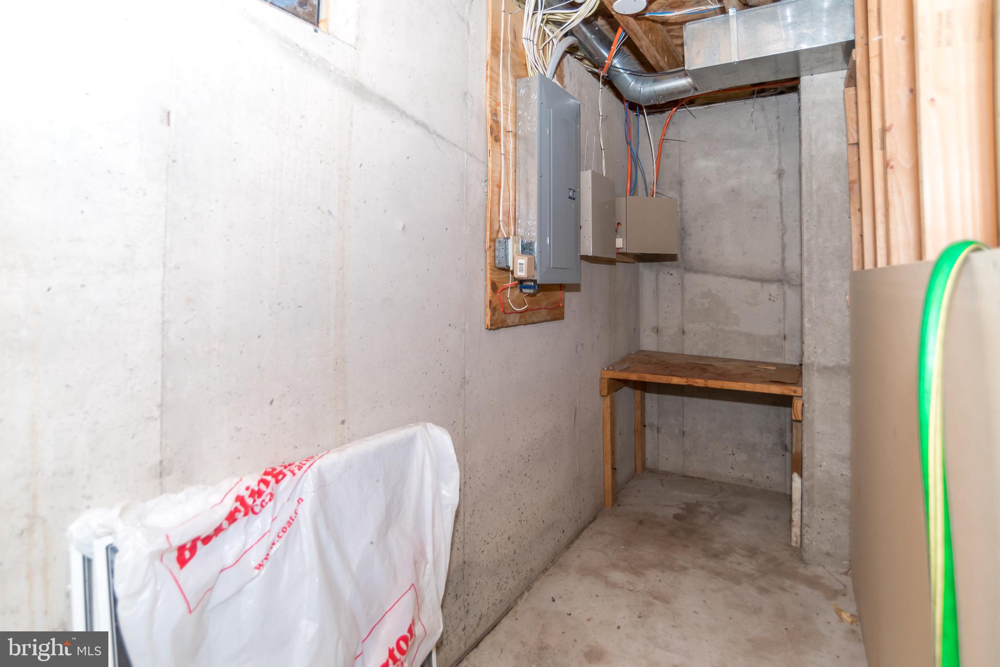 THE VILLAS AT REGE - Residential