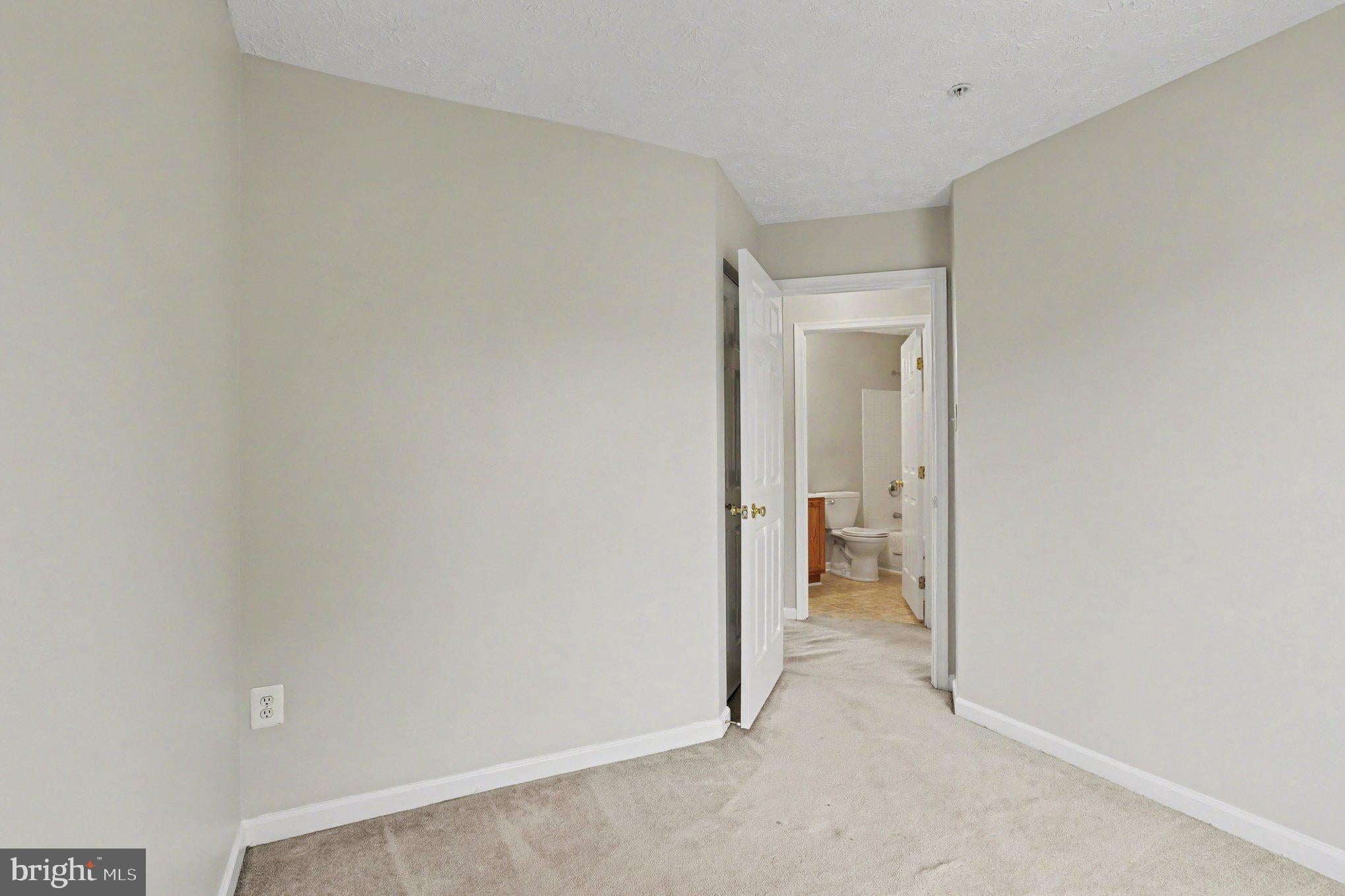 4533 GOLDEN MEADOW DRIVE