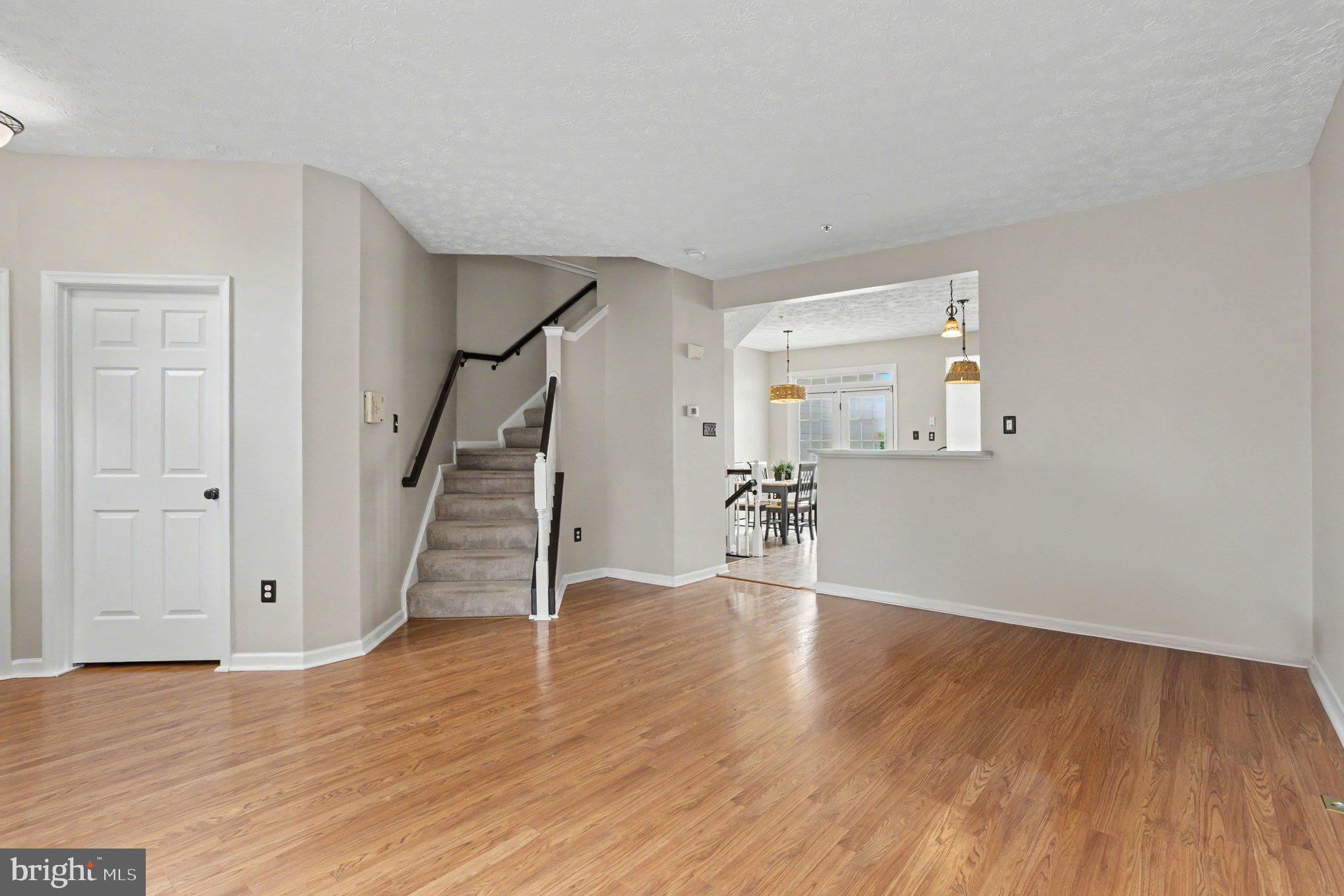 4533 GOLDEN MEADOW DRIVE