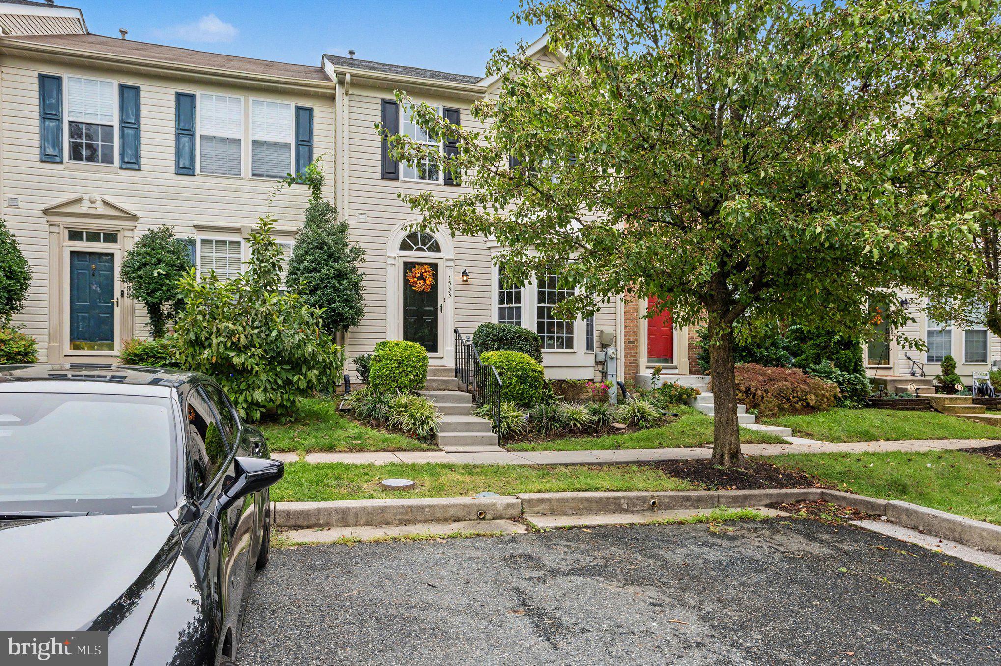 4533 GOLDEN MEADOW DRIVE