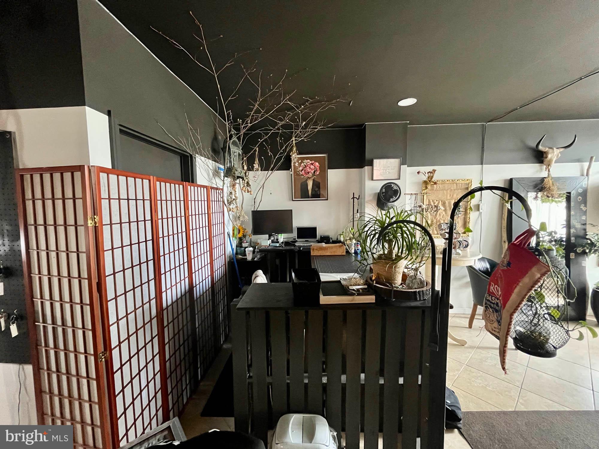 ESSEX - Commercial Sale