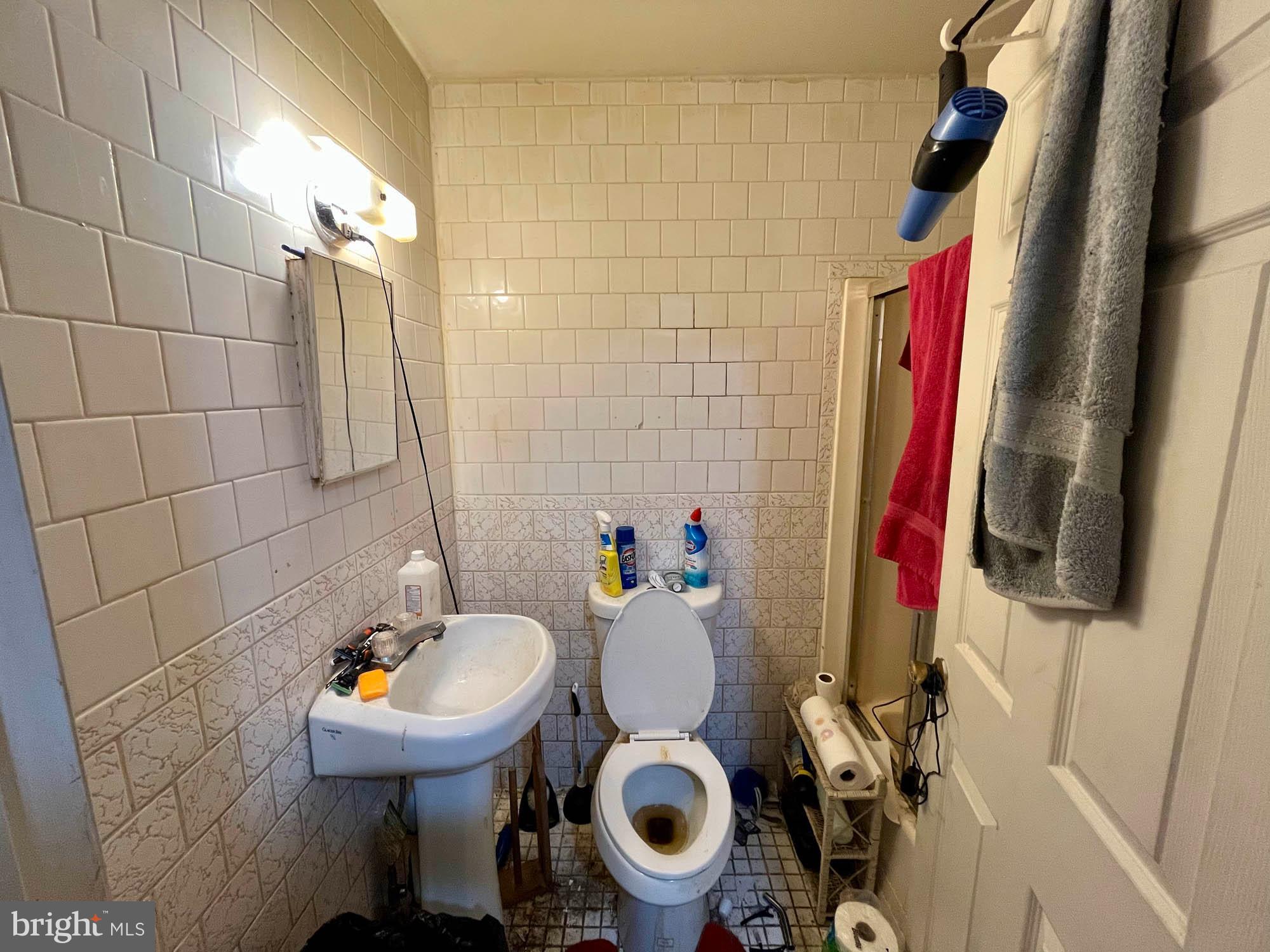 ESSEX - Commercial Sale