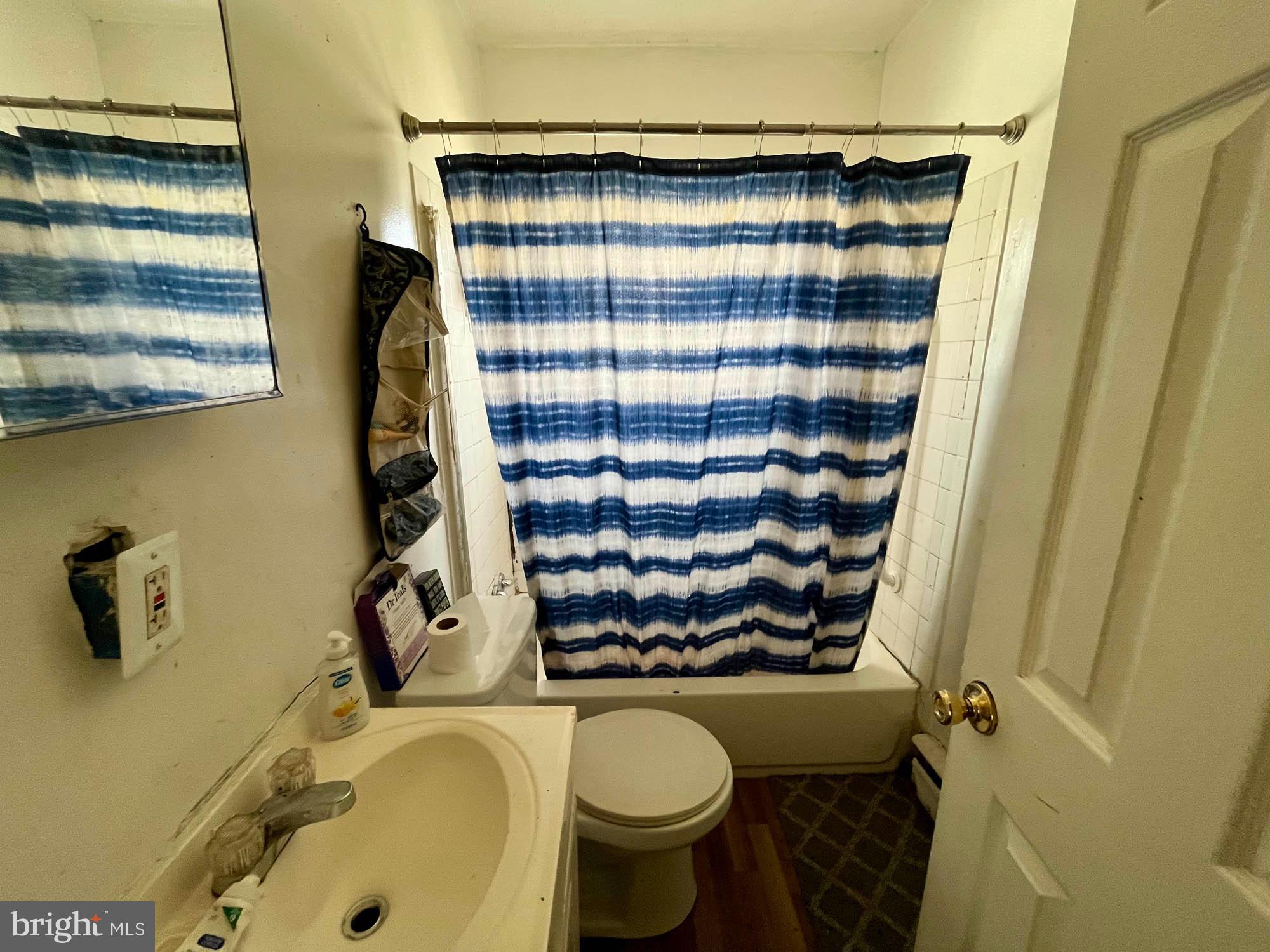 ESSEX - Commercial Sale