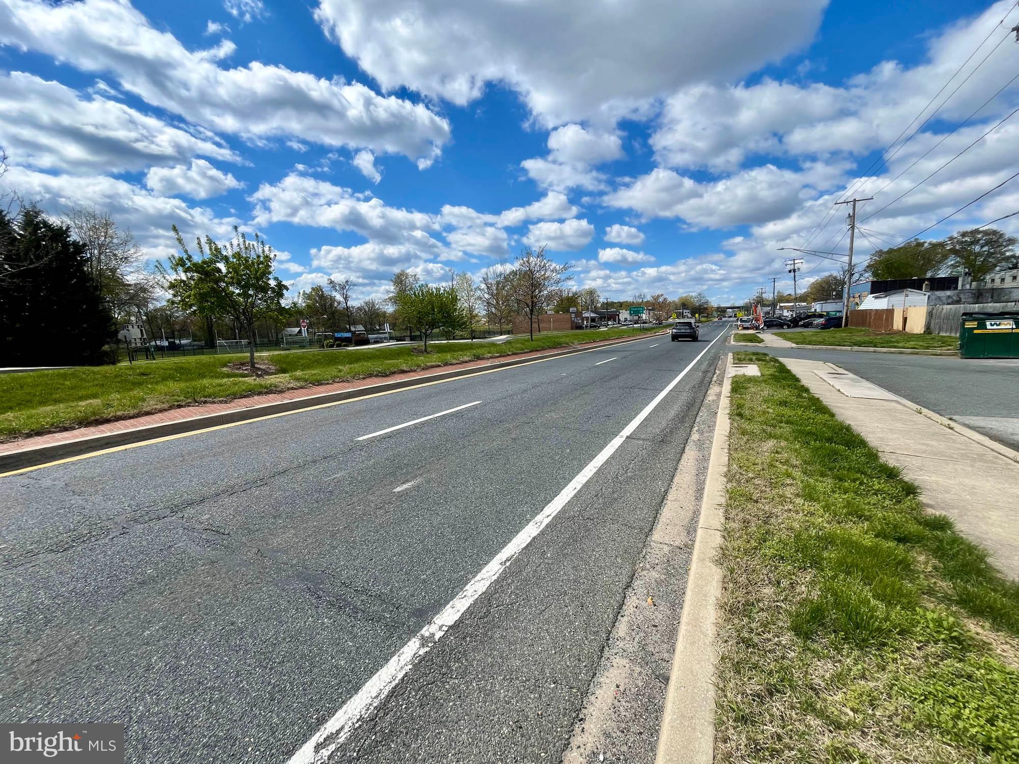 ESSEX - Commercial Sale