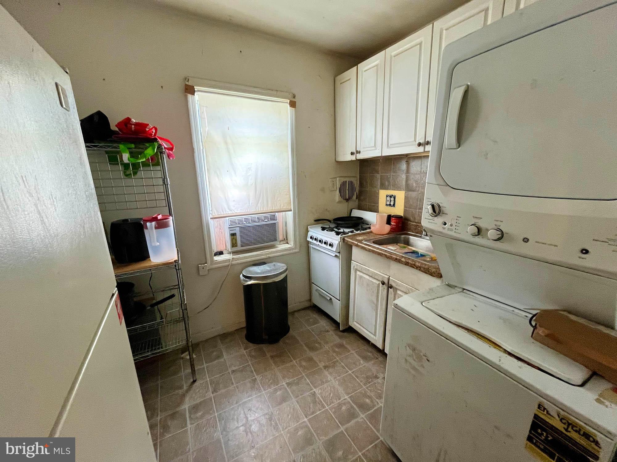 ESSEX - Commercial Sale