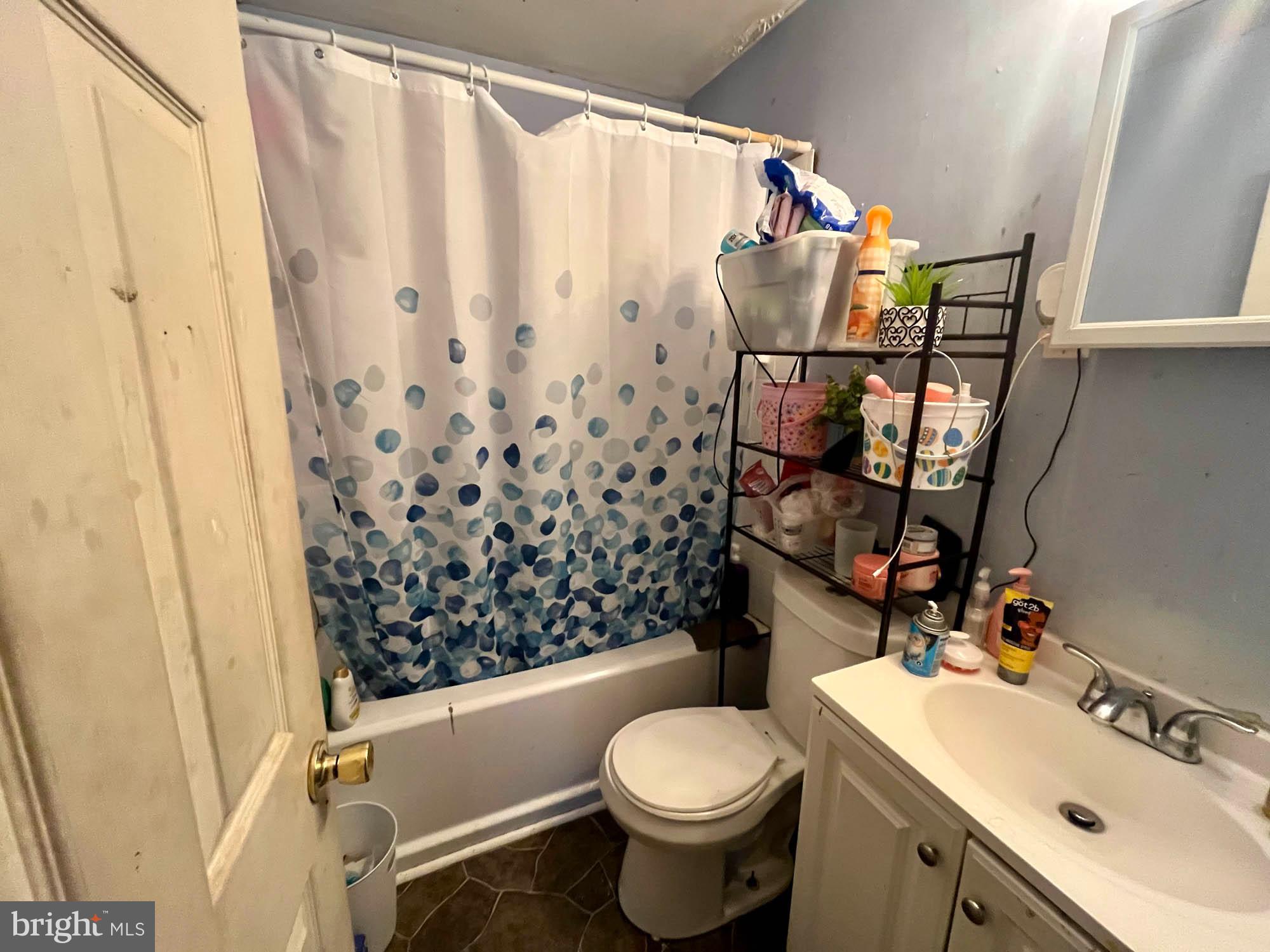 ESSEX - Commercial Sale