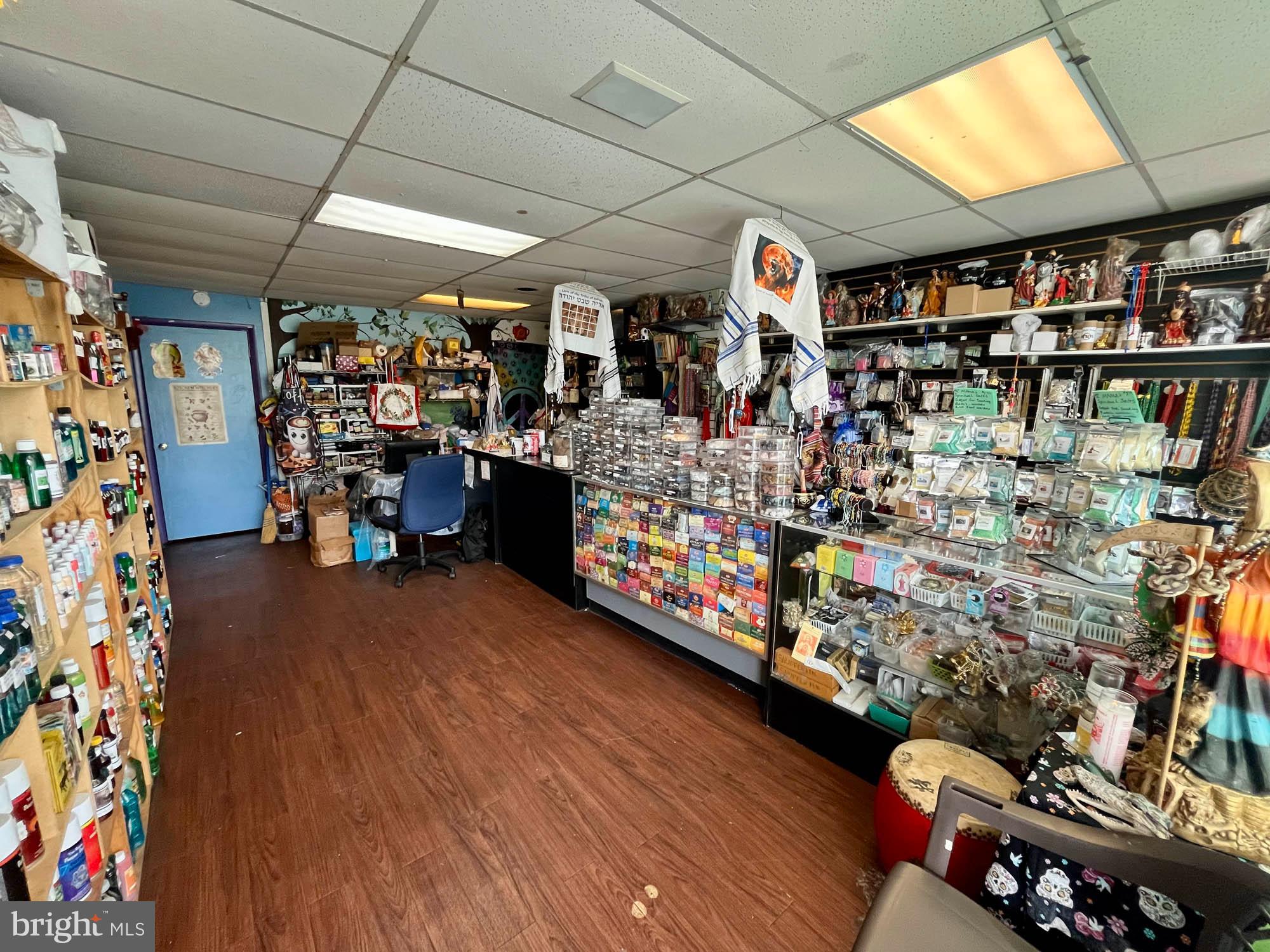 ESSEX - Commercial Sale