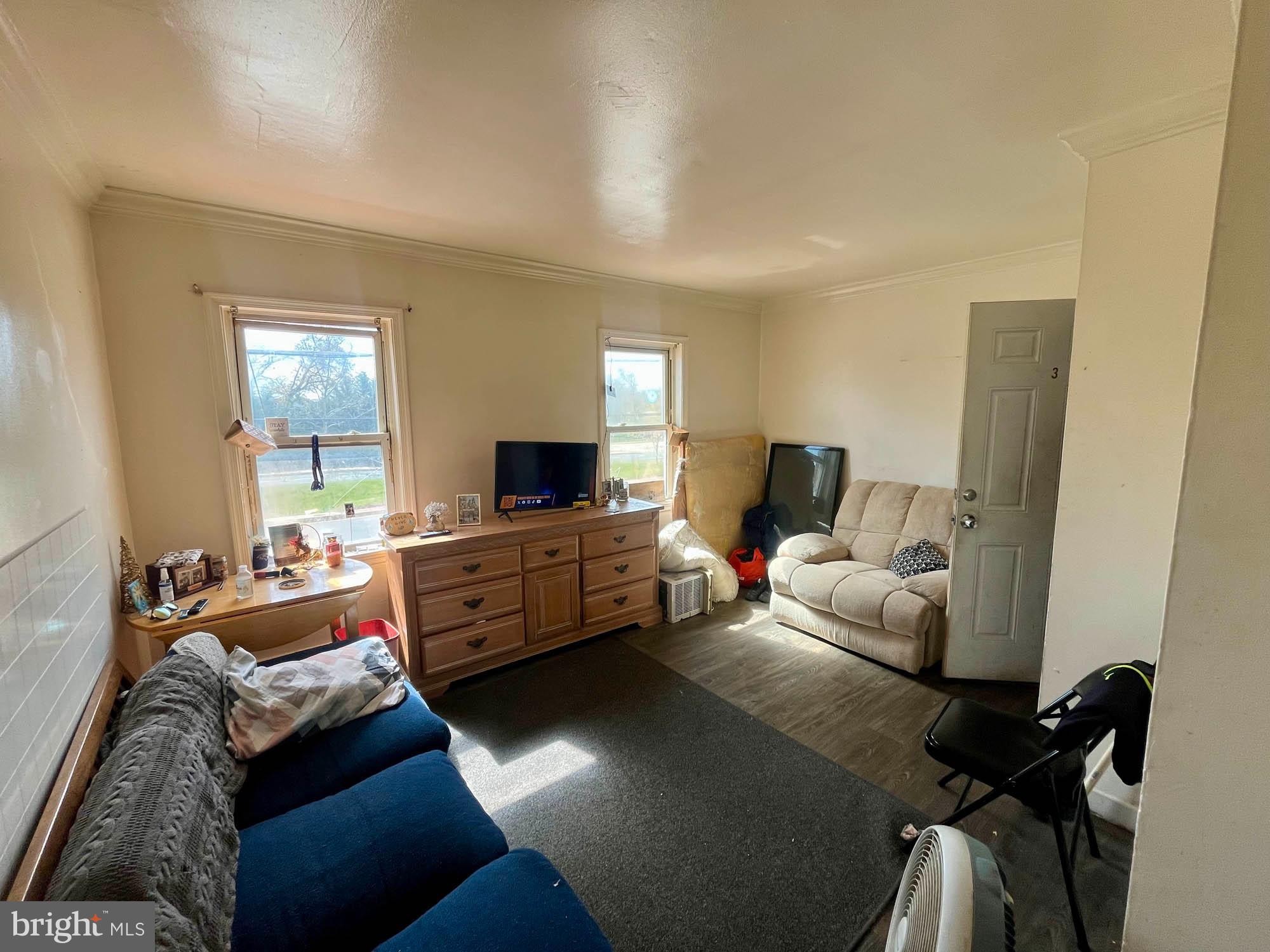 ESSEX - Commercial Sale