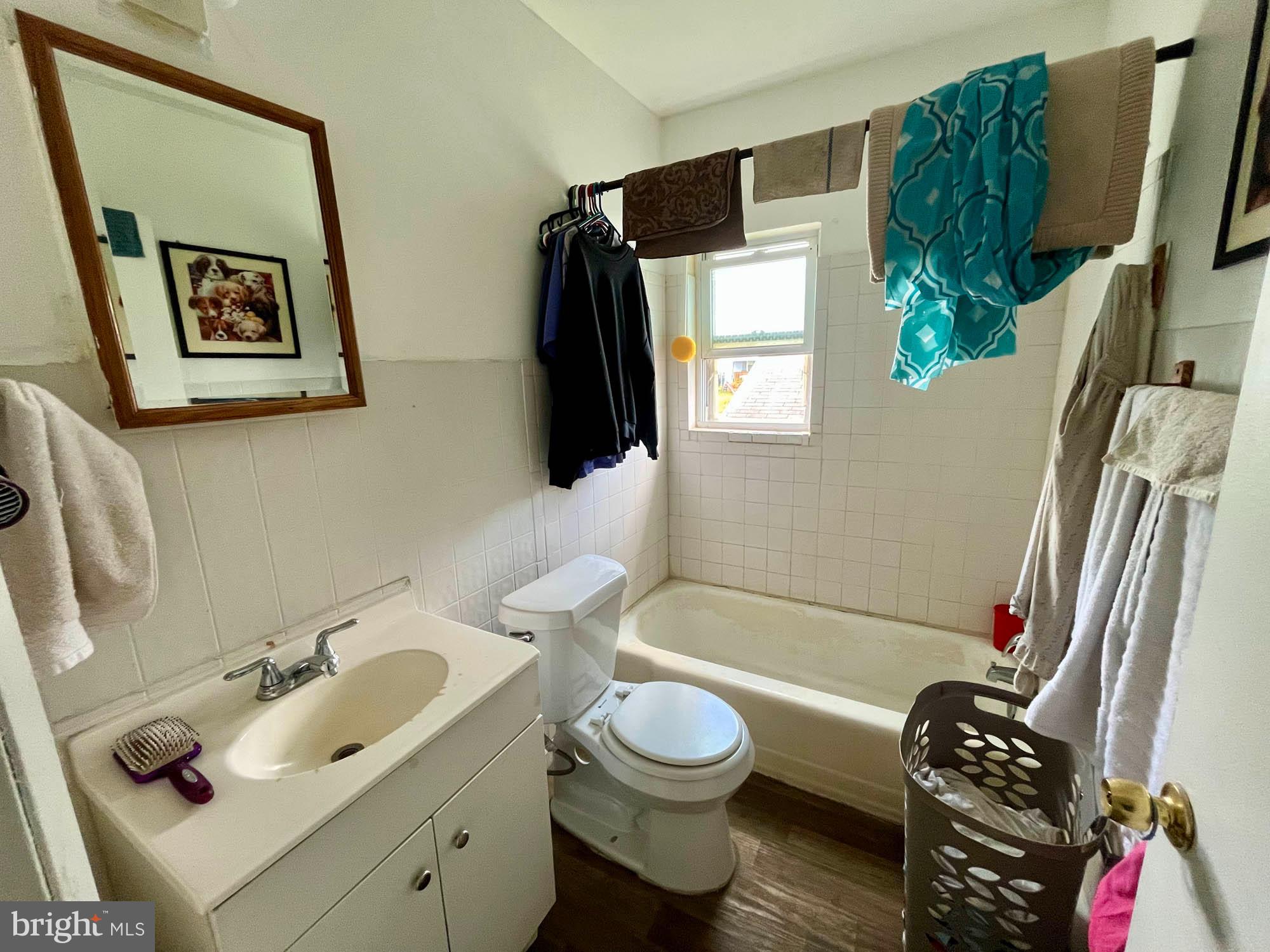 ESSEX - Commercial Sale