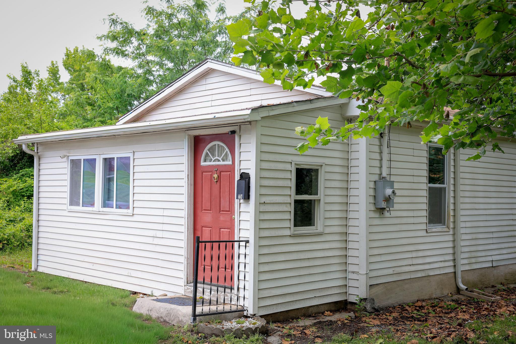 Photo 1 of 6 — 114 DEMING AVENUE, PENNS GROVE, NJ 08069