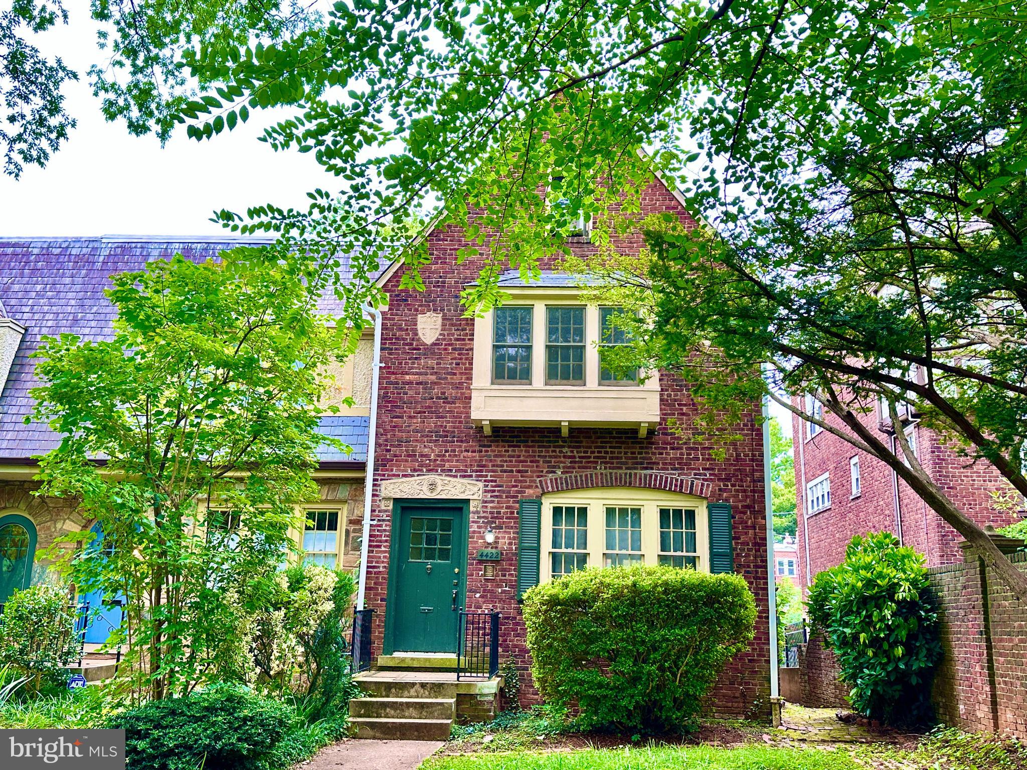 4422 GREENWICH PARKWAY NW