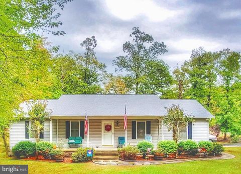 Homes For Sale - 206 Liberty Boulevard<br/> Orange County, LOCUST GROVE, VA 22508